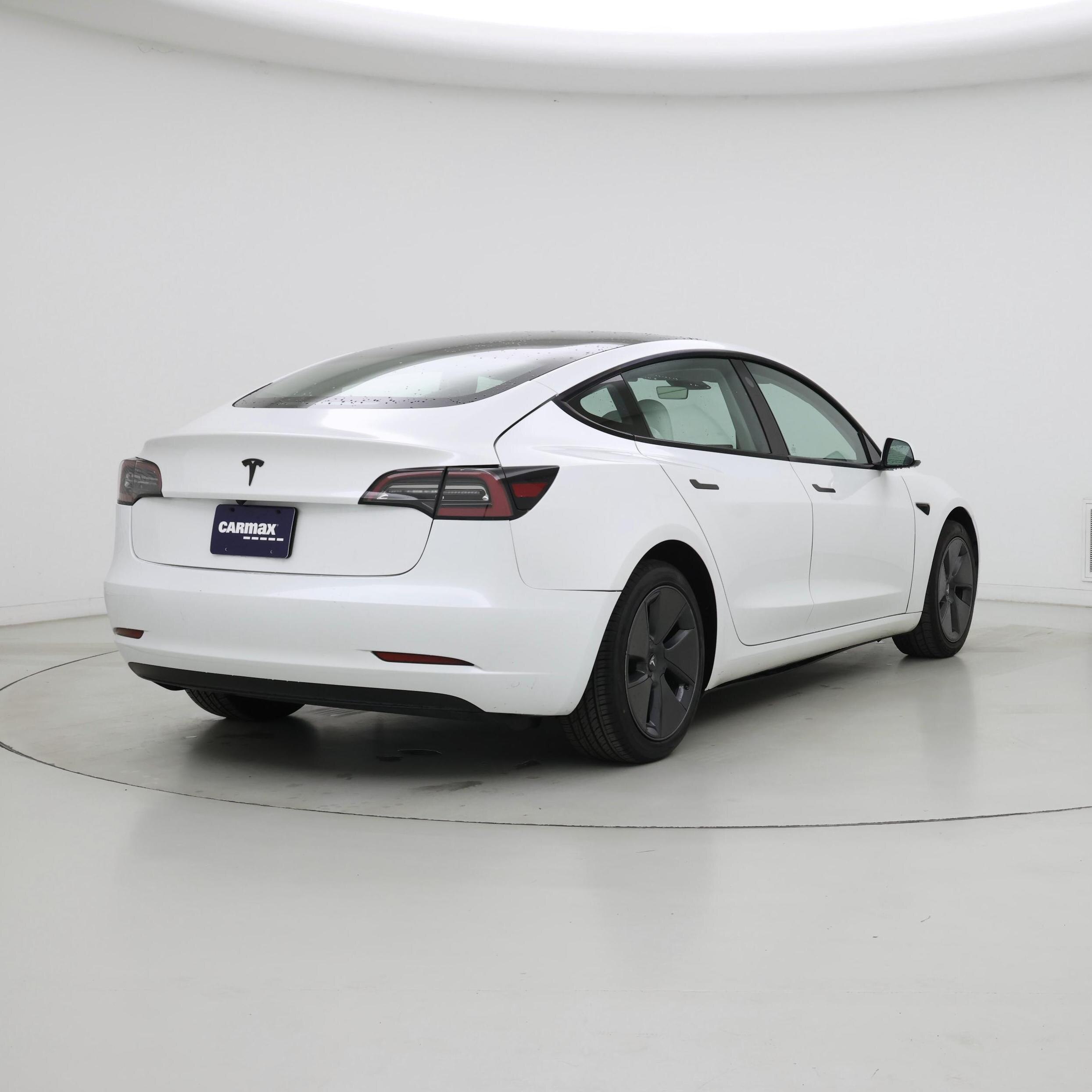 Thumbnail: 2023 Tesla Model 3 - 8