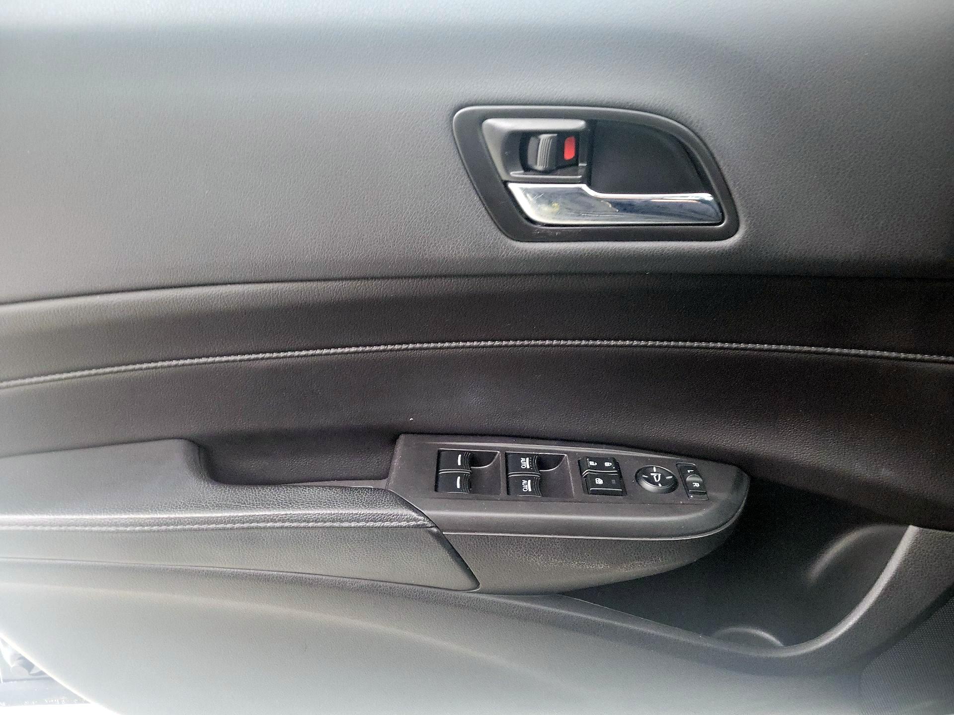 Thumbnail: 2015 Acura ILX - 12