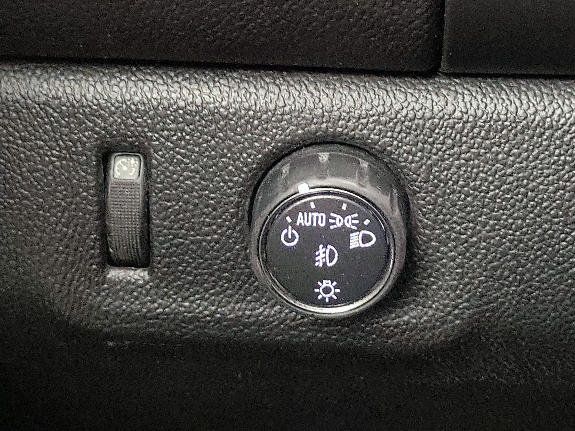 Thumbnail: 2017 Chevrolet Colorado - 13