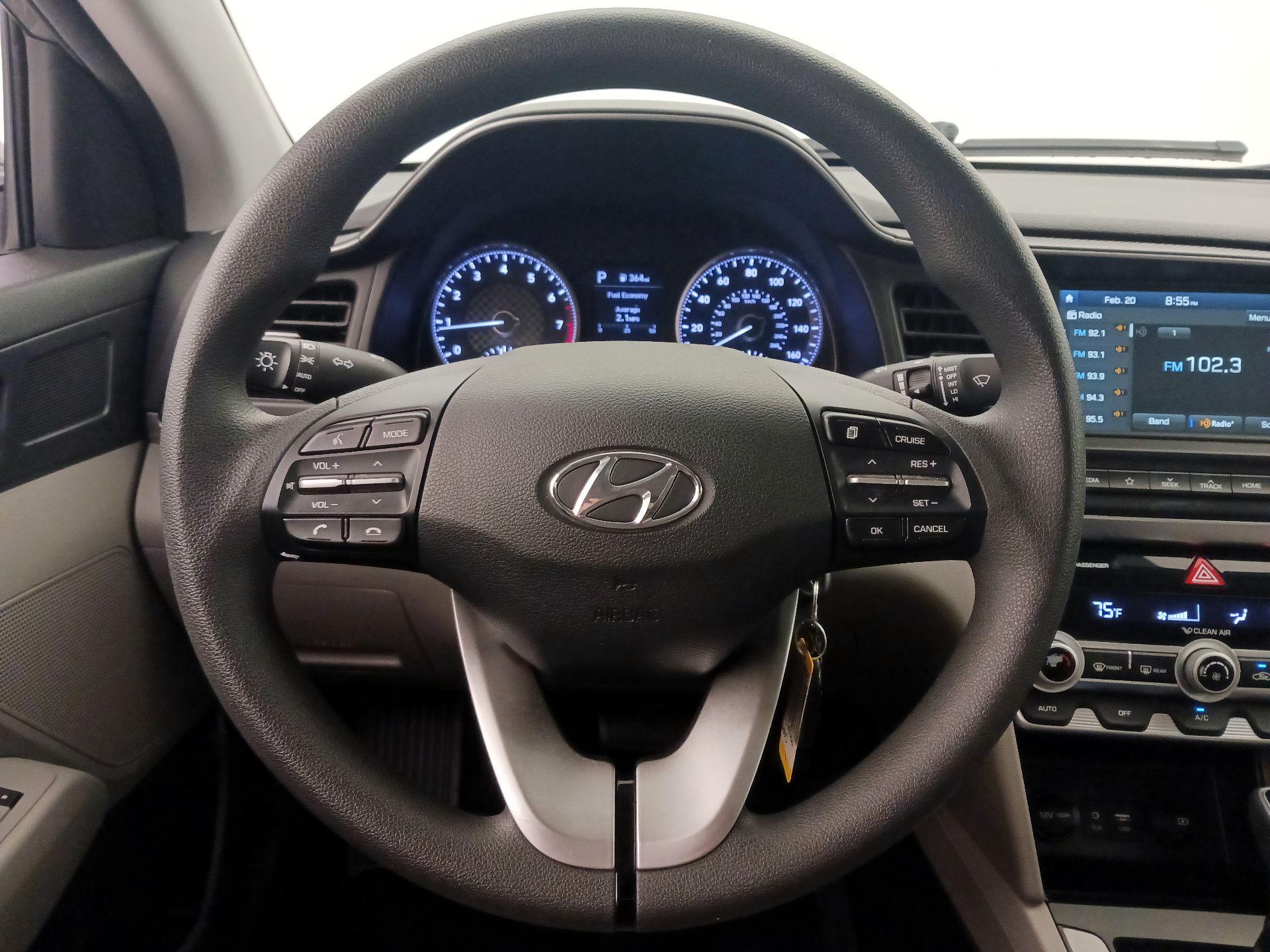 Thumbnail: 2020 Hyundai Elantra - 10