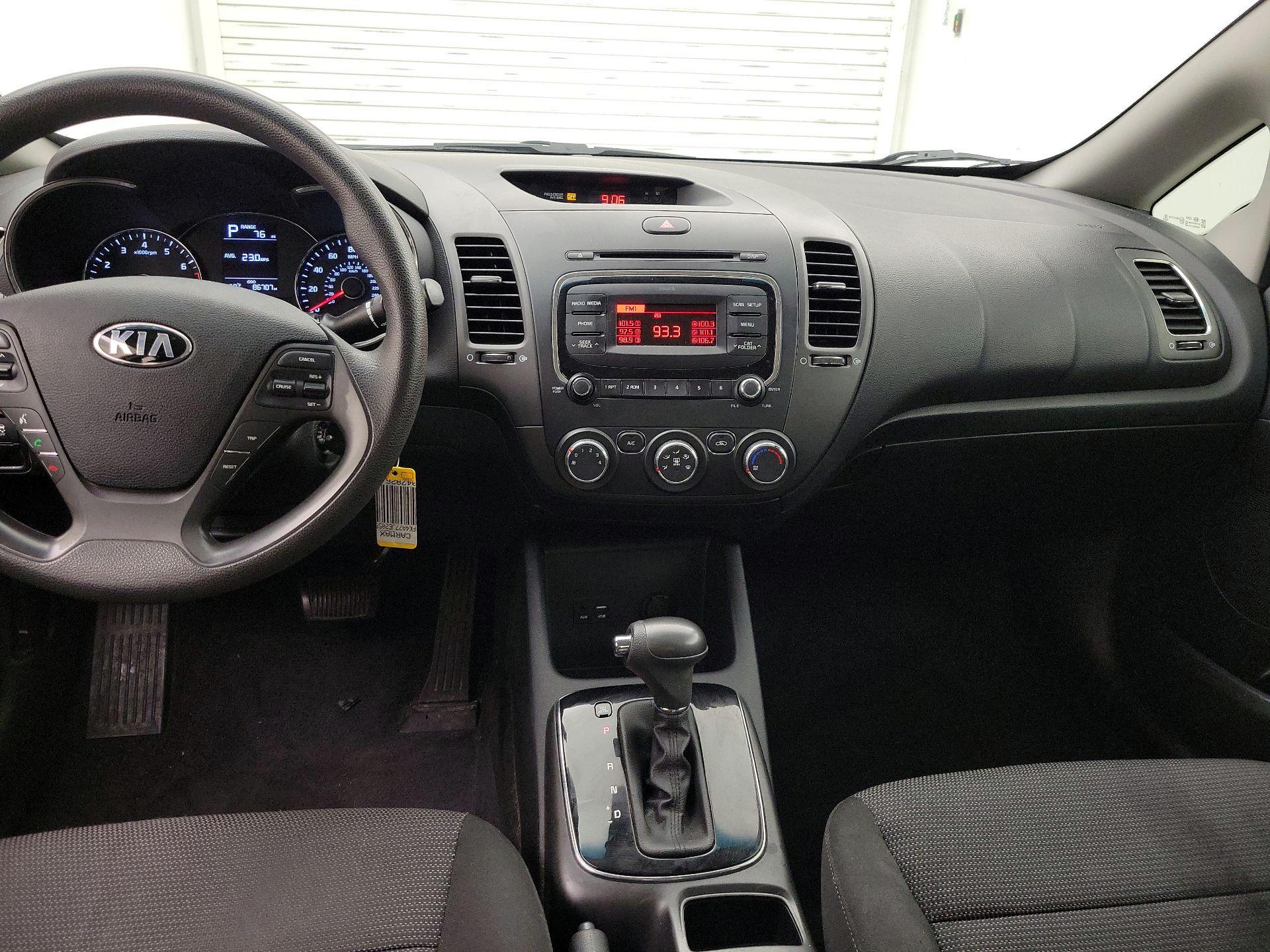 Thumbnail: 2018 Kia Forte - 9