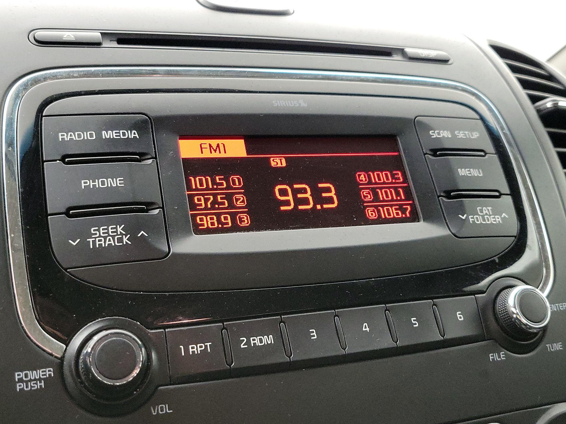 Thumbnail: 2018 Kia Forte - 14