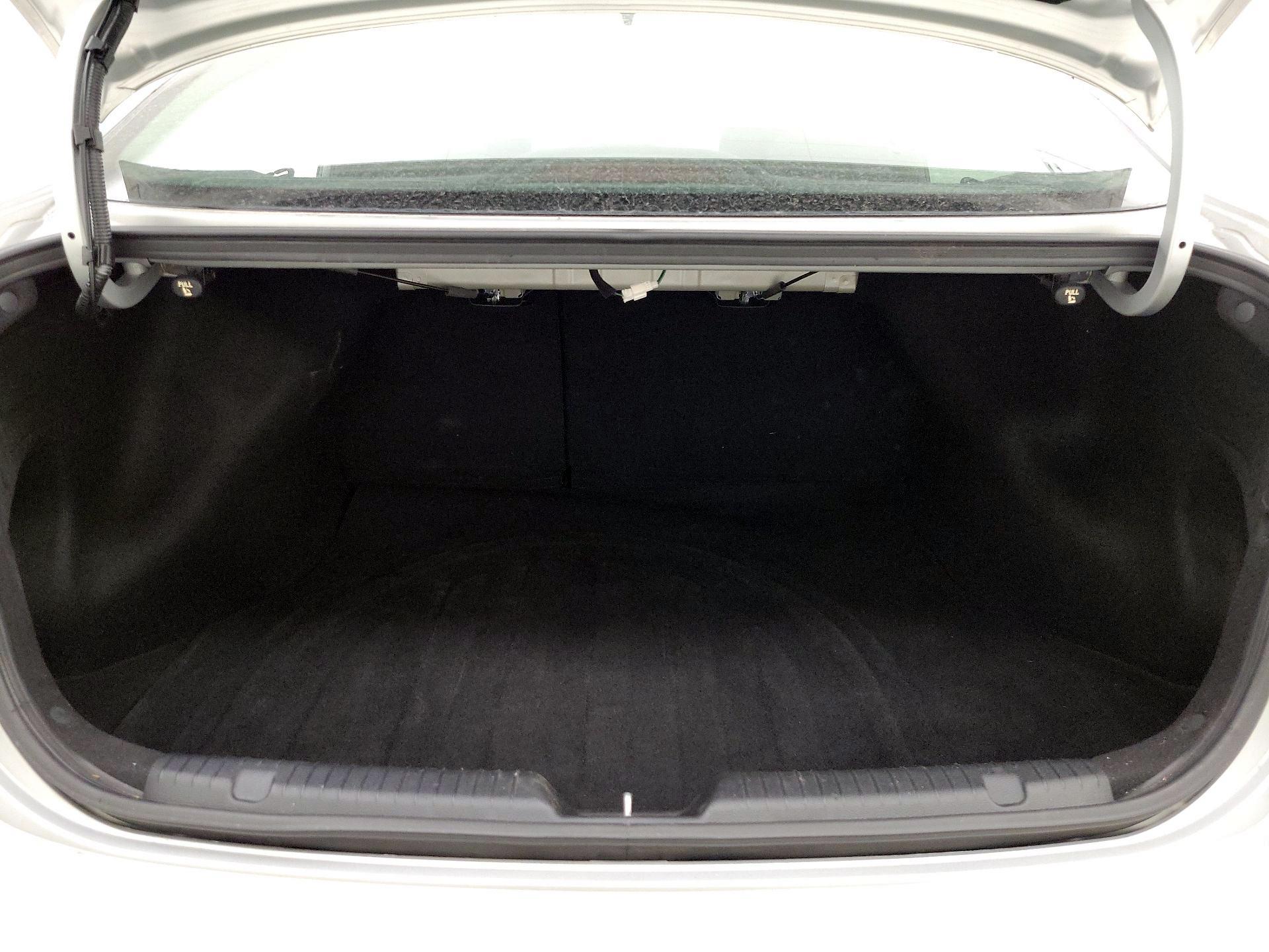 Thumbnail: 2018 Kia Forte - 19