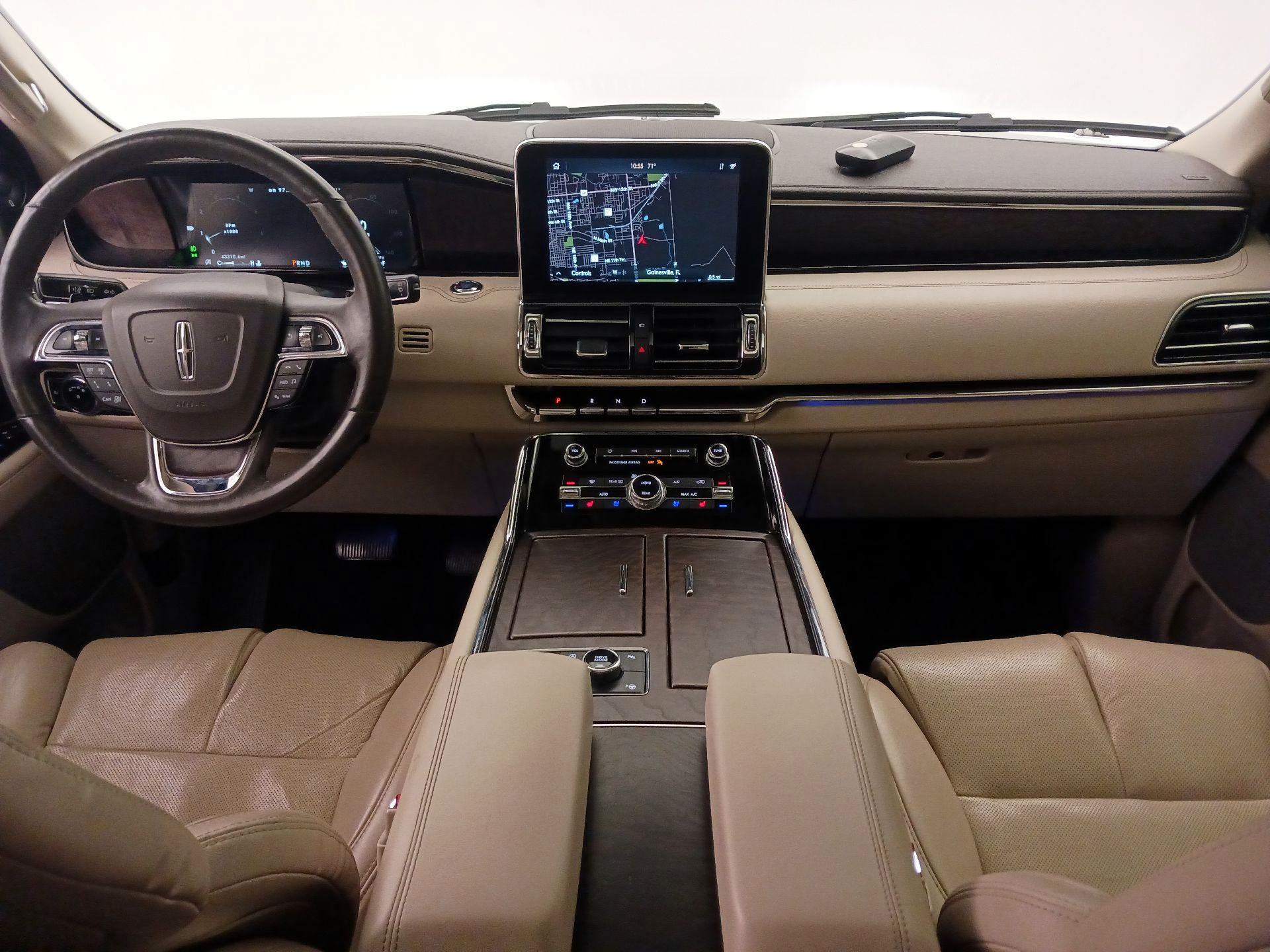 Thumbnail: 2020 Lincoln Navigator - 9