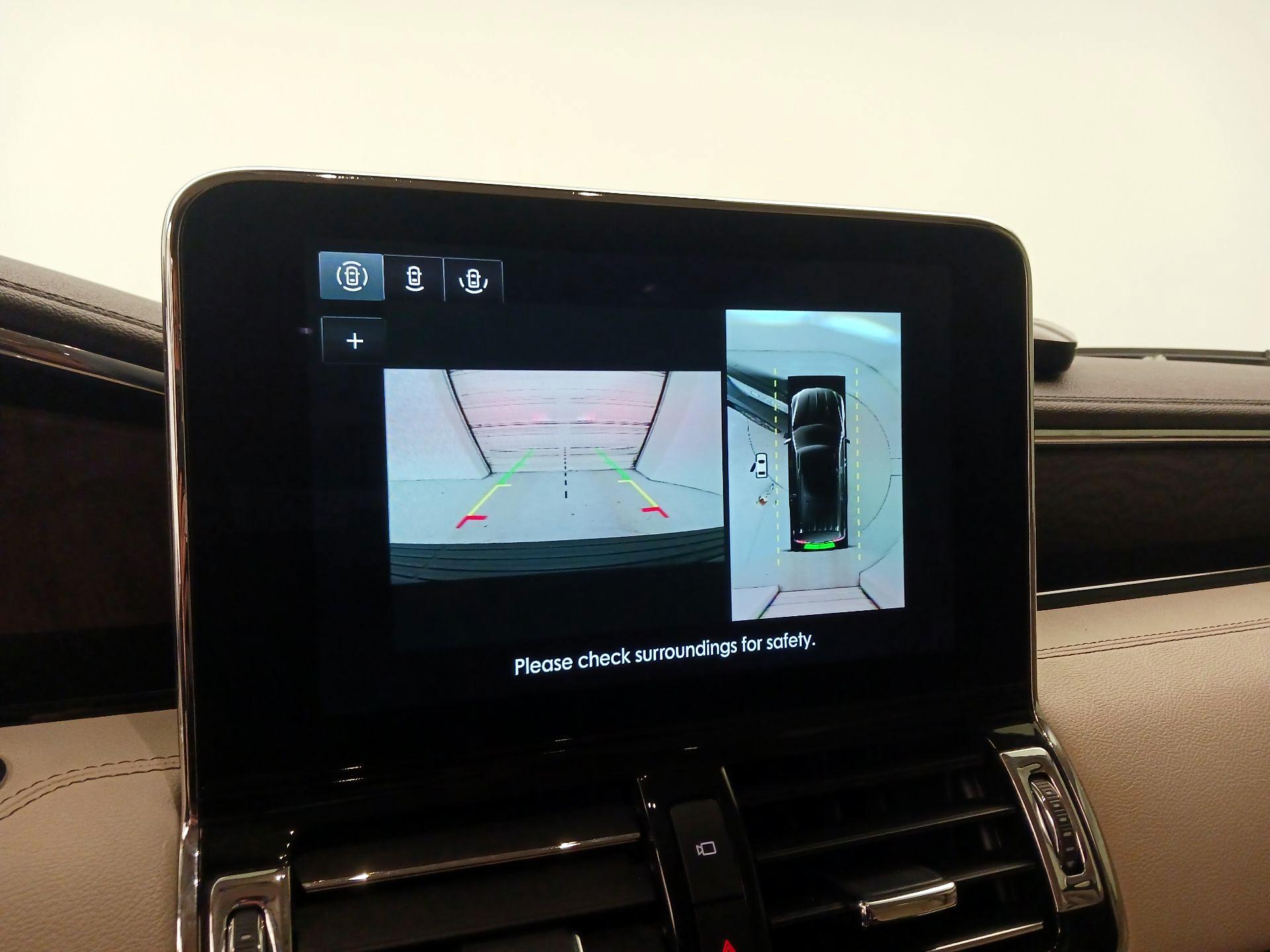 Thumbnail: 2020 Lincoln Navigator - 15