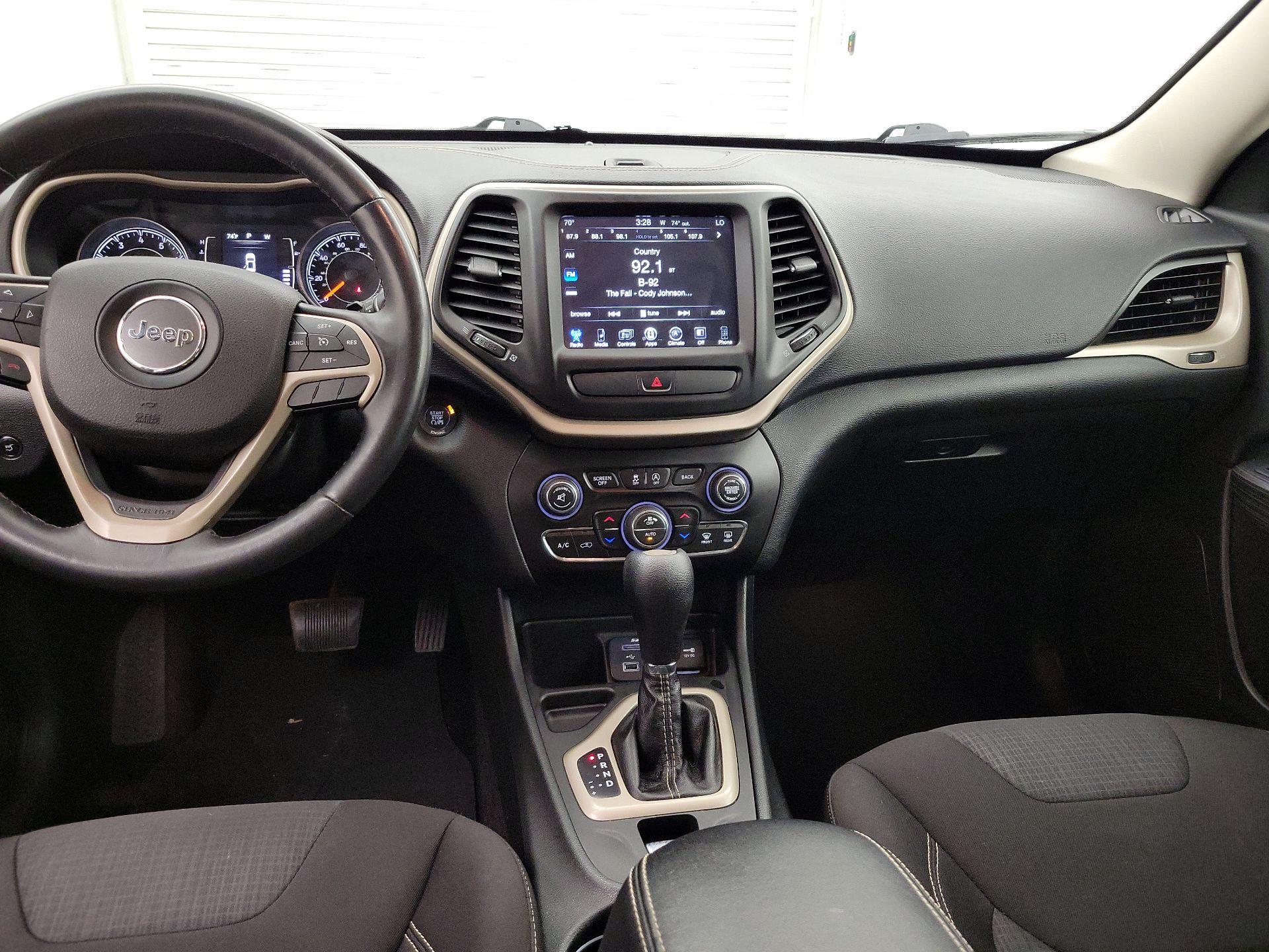 Thumbnail: 2015 Jeep Cherokee - 9