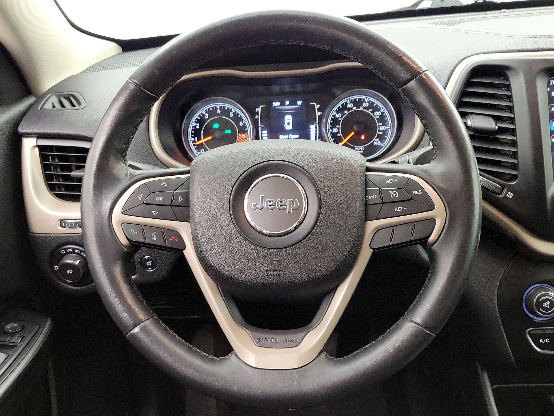 Thumbnail: 2015 Jeep Cherokee - 10