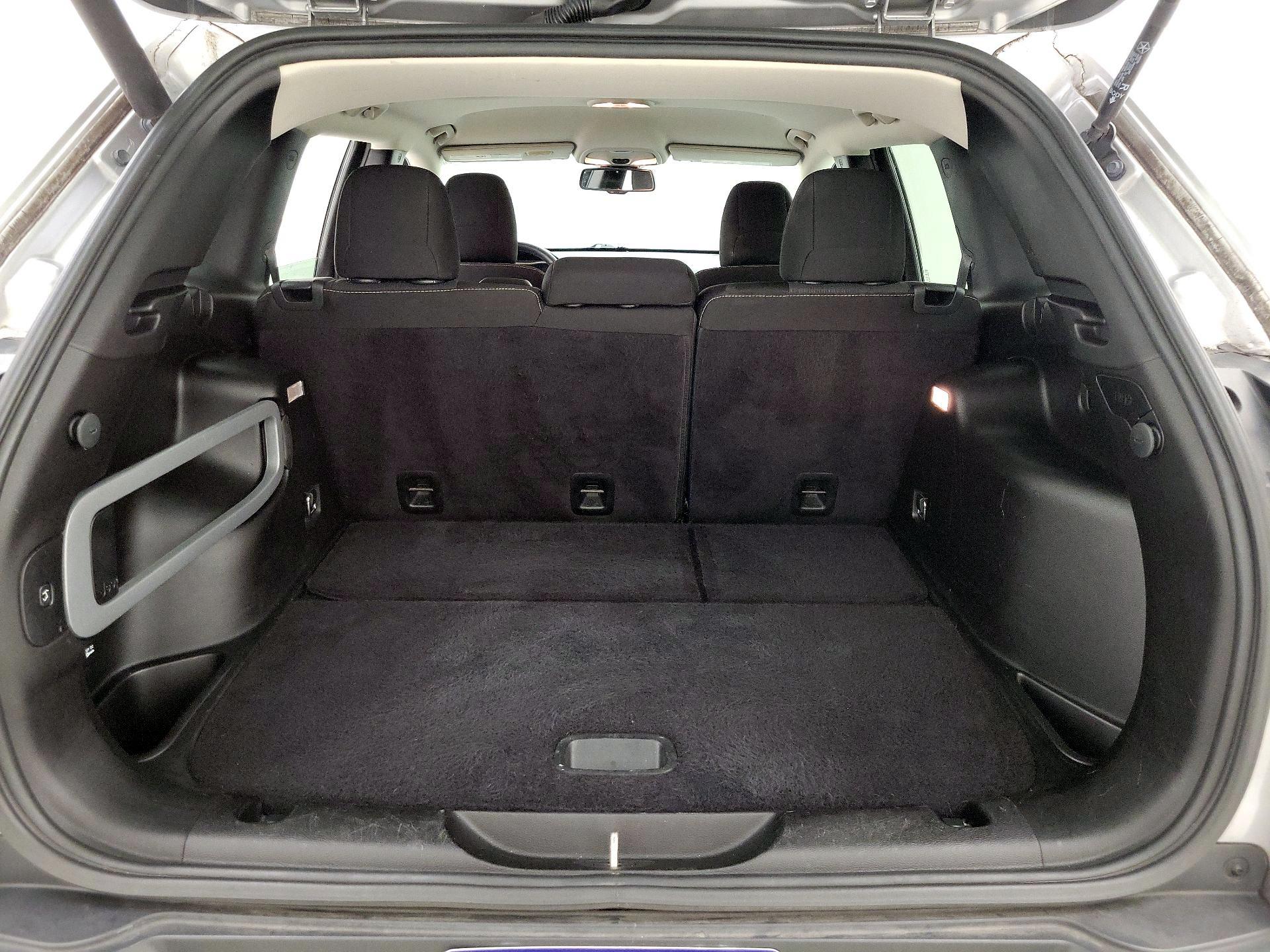 Thumbnail: 2015 Jeep Cherokee - 20