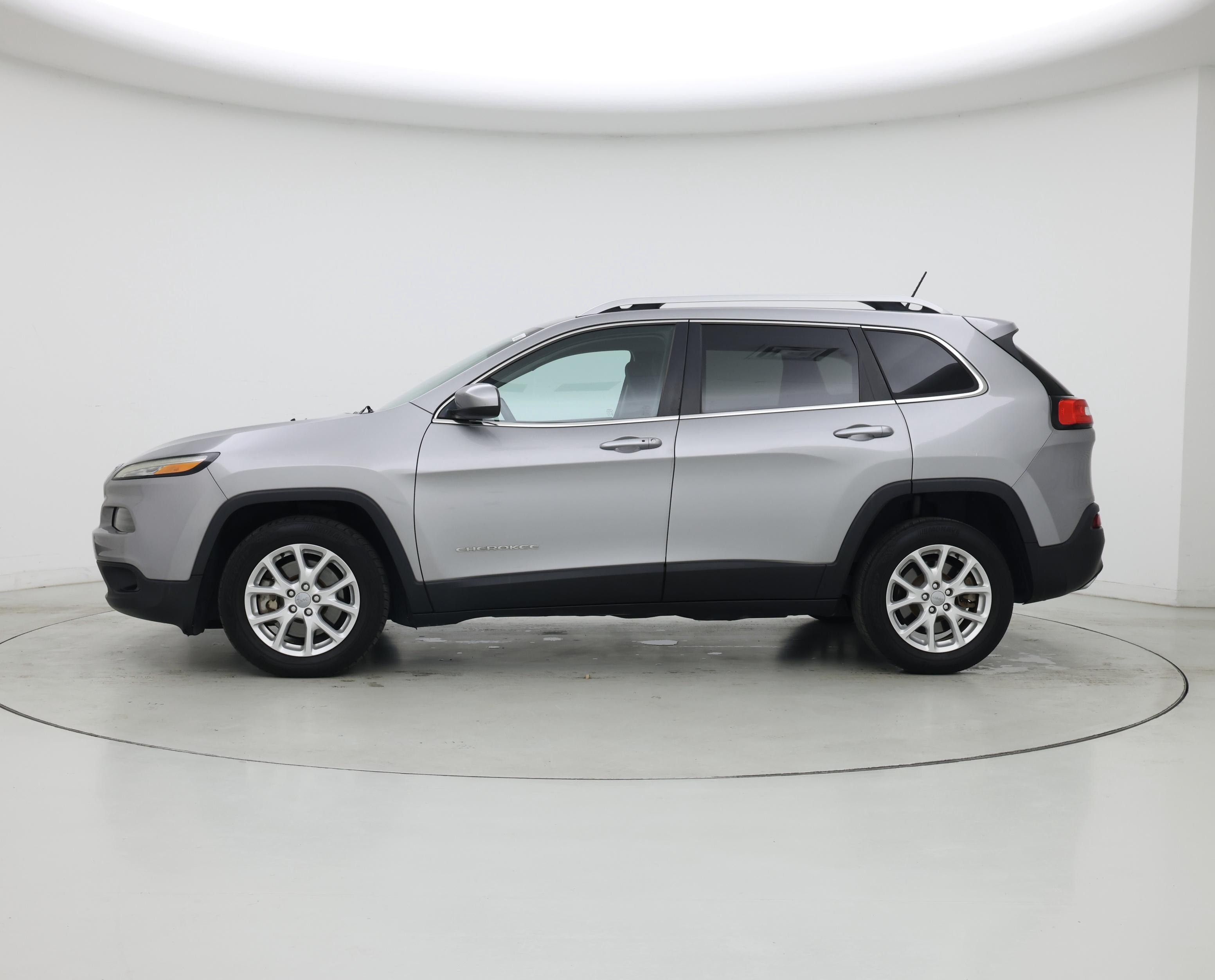 Thumbnail: 2015 Jeep Cherokee - 3
