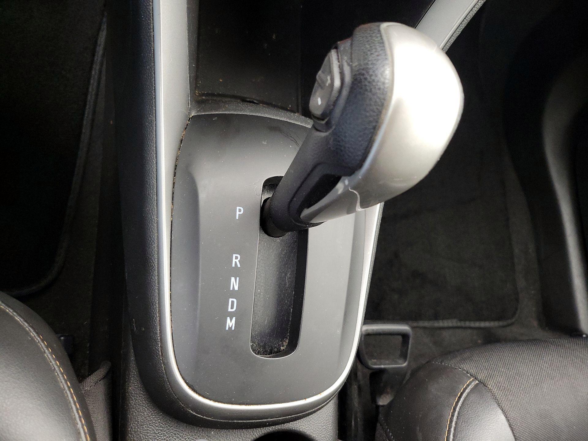 Thumbnail: 2018 Chevrolet Trax - 17