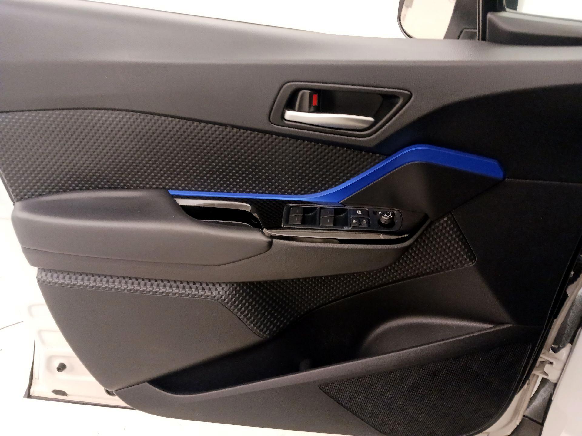 Thumbnail: 2020 Toyota C-HR - 12