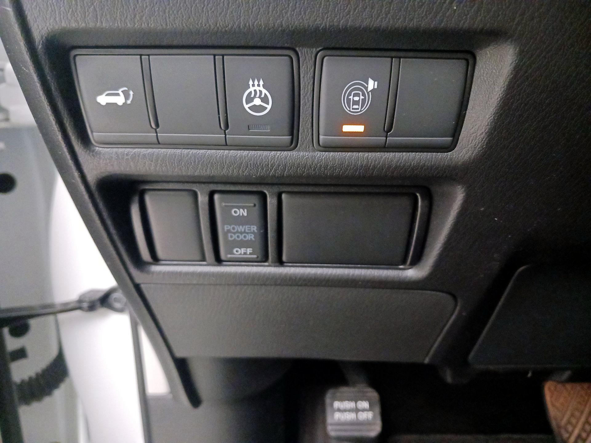 Thumbnail: 2023 INFINITI QX80 - 13