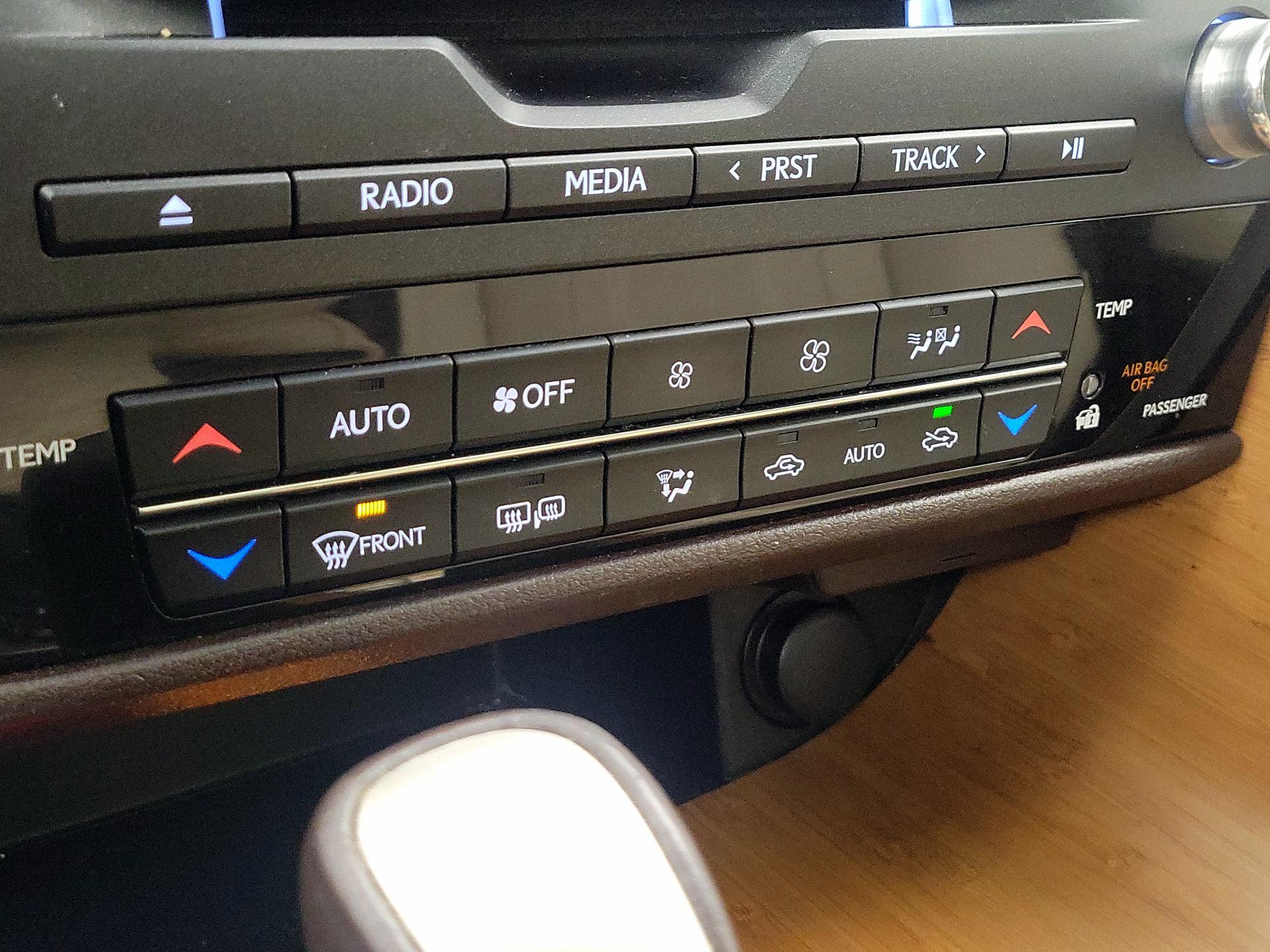 Thumbnail: 2017 Lexus RX - 16