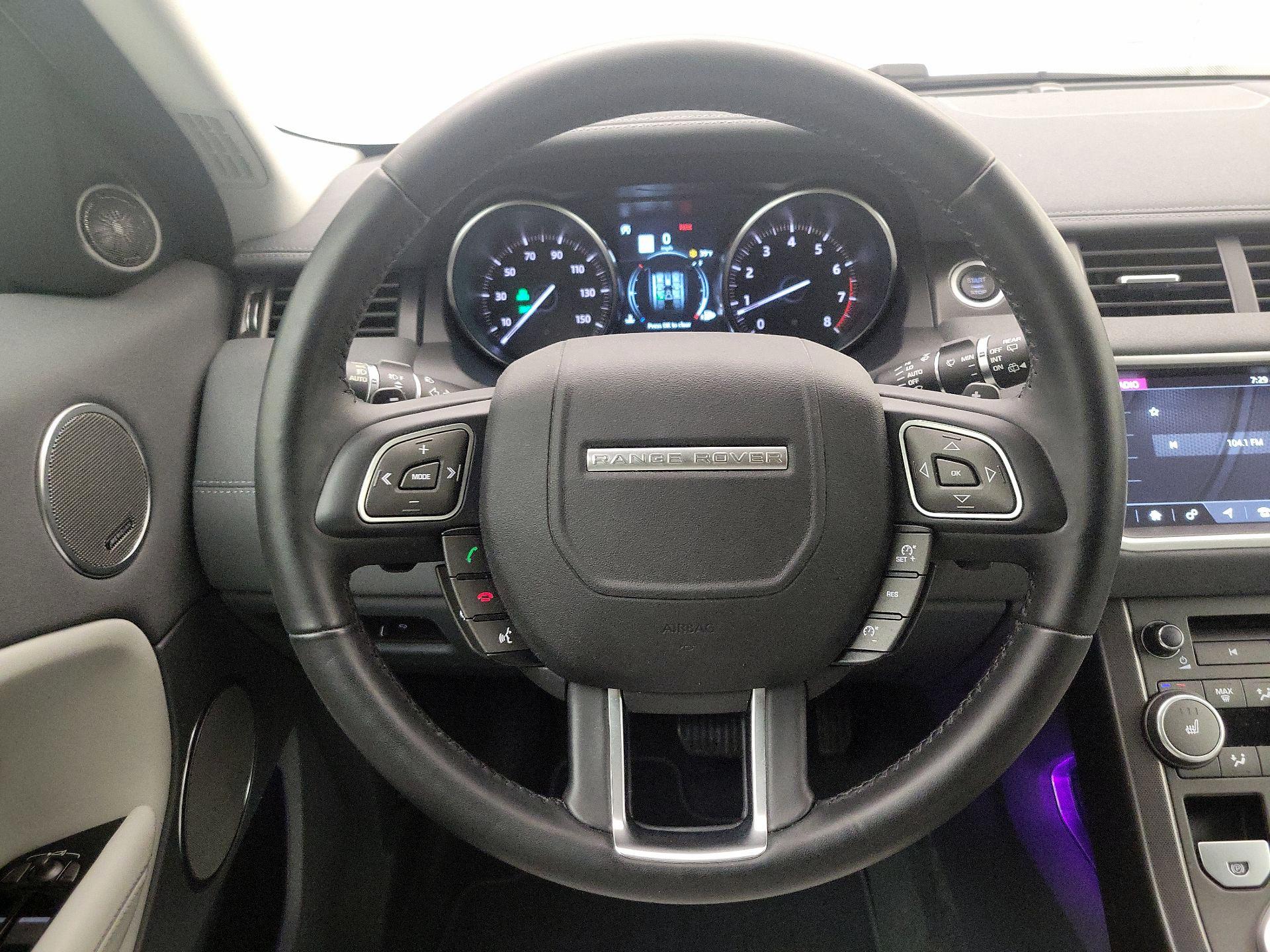 Thumbnail: 2018 Land Rover Range Rover Evoque - 10