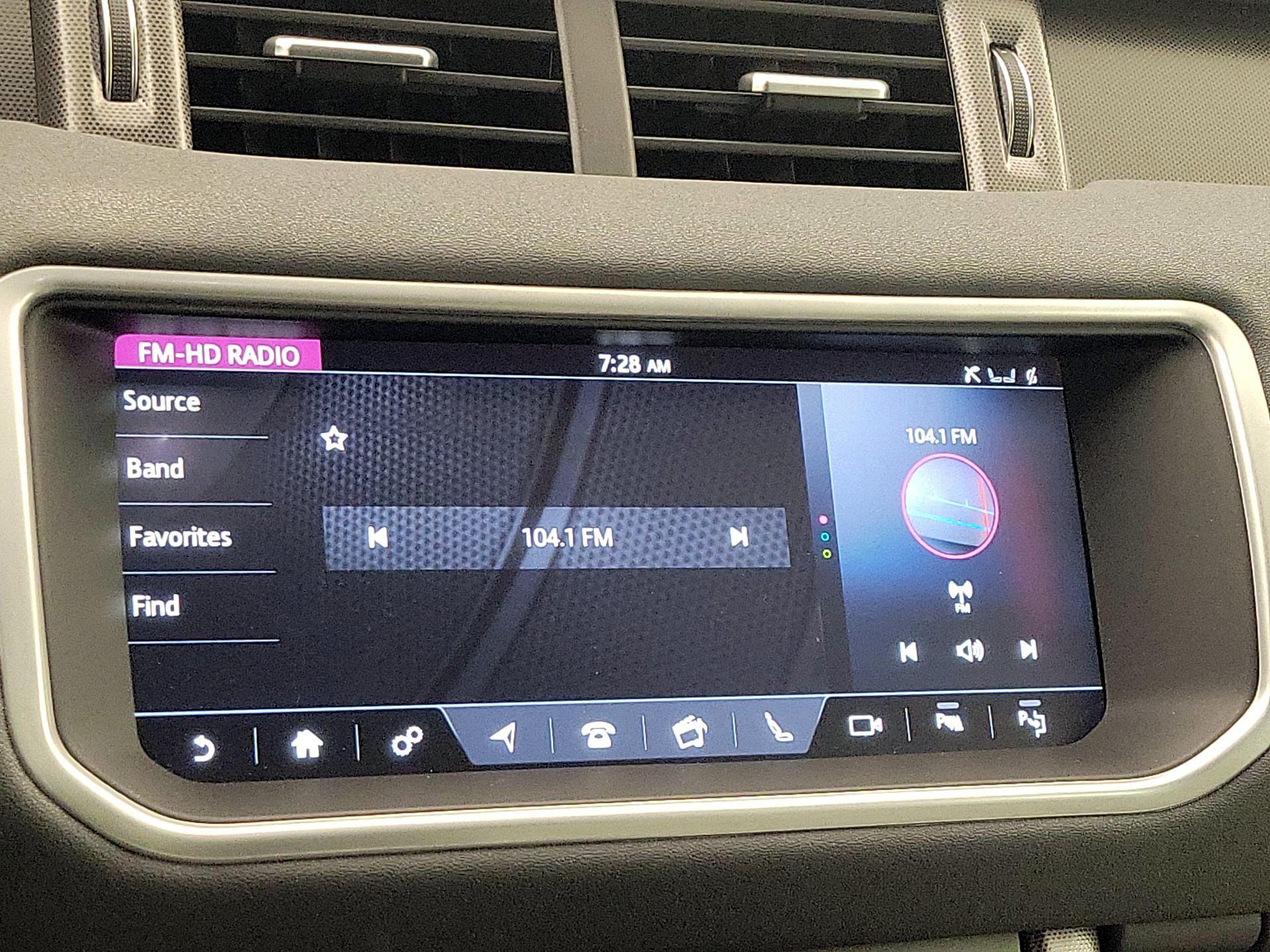 Thumbnail: 2018 Land Rover Range Rover Evoque - 15