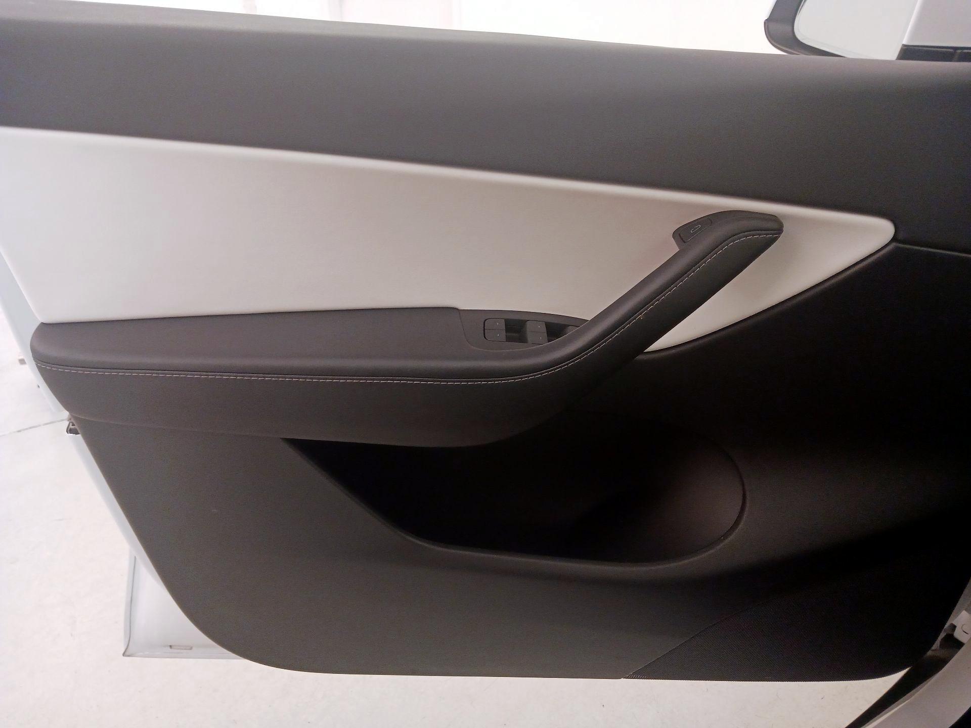 Thumbnail: 2022 Tesla Model Y - 12