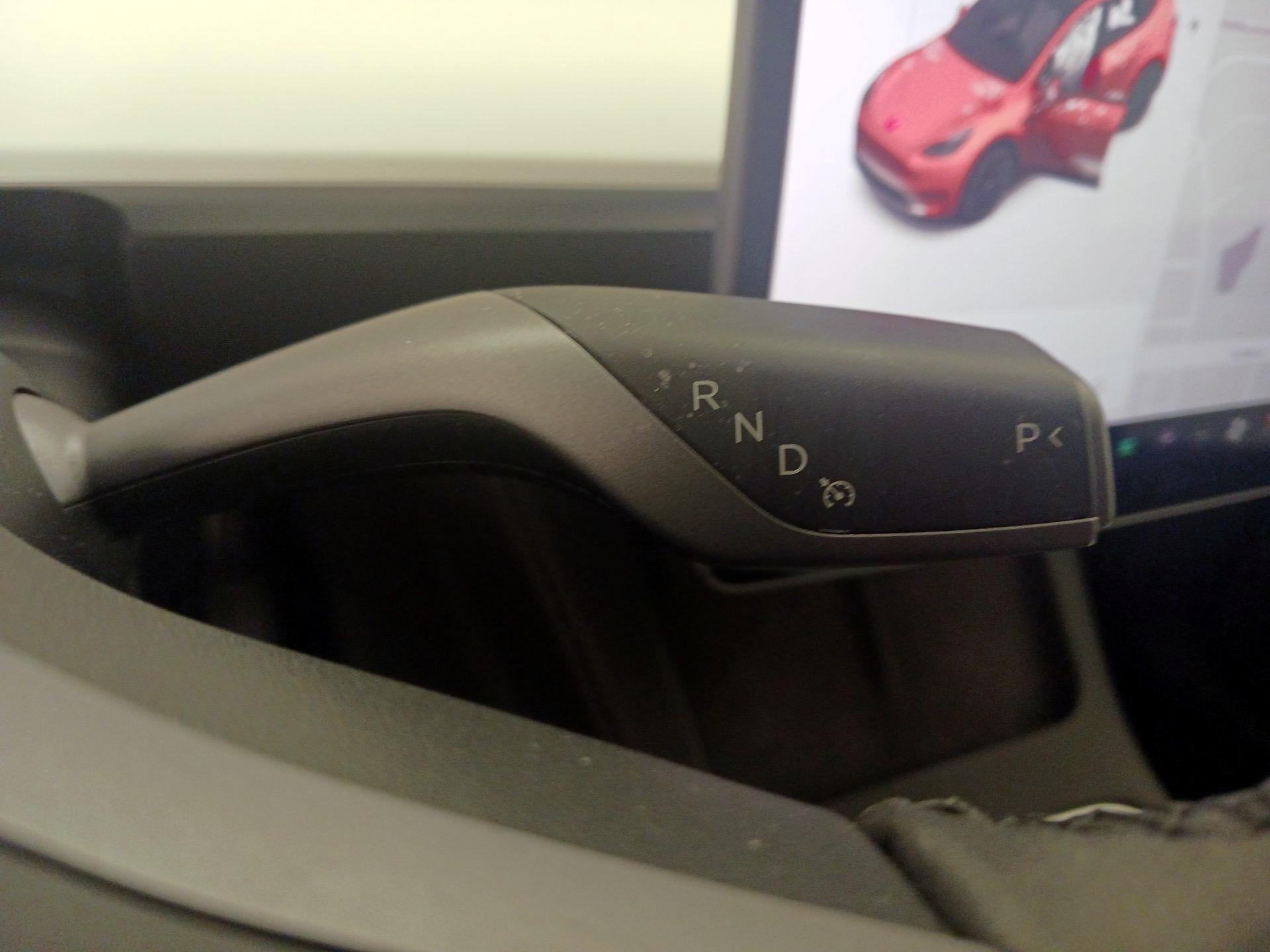 Thumbnail: 2022 Tesla Model Y - 17