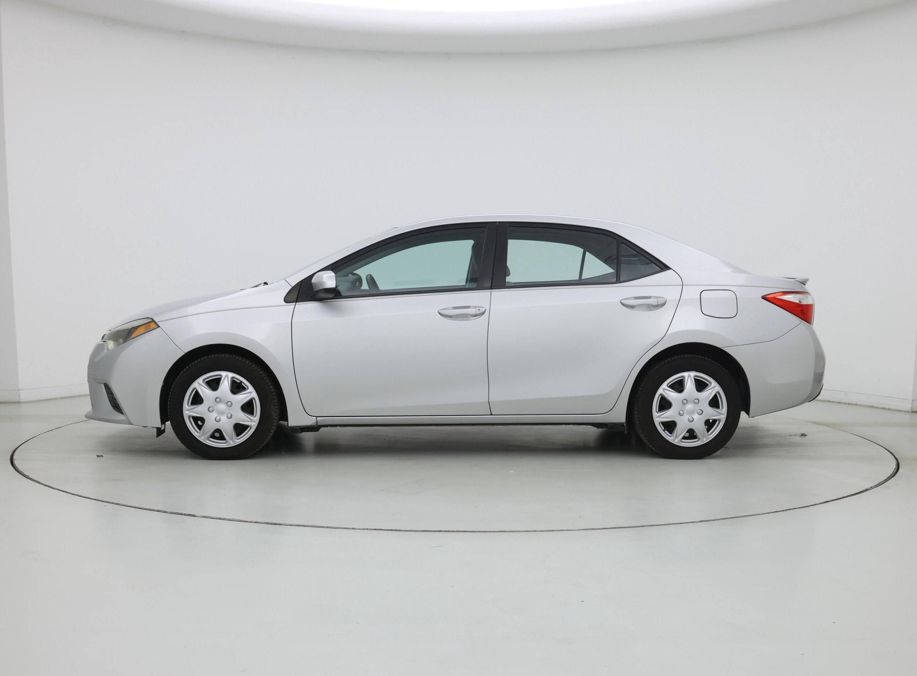 Thumbnail: 2016 Toyota Corolla - 3