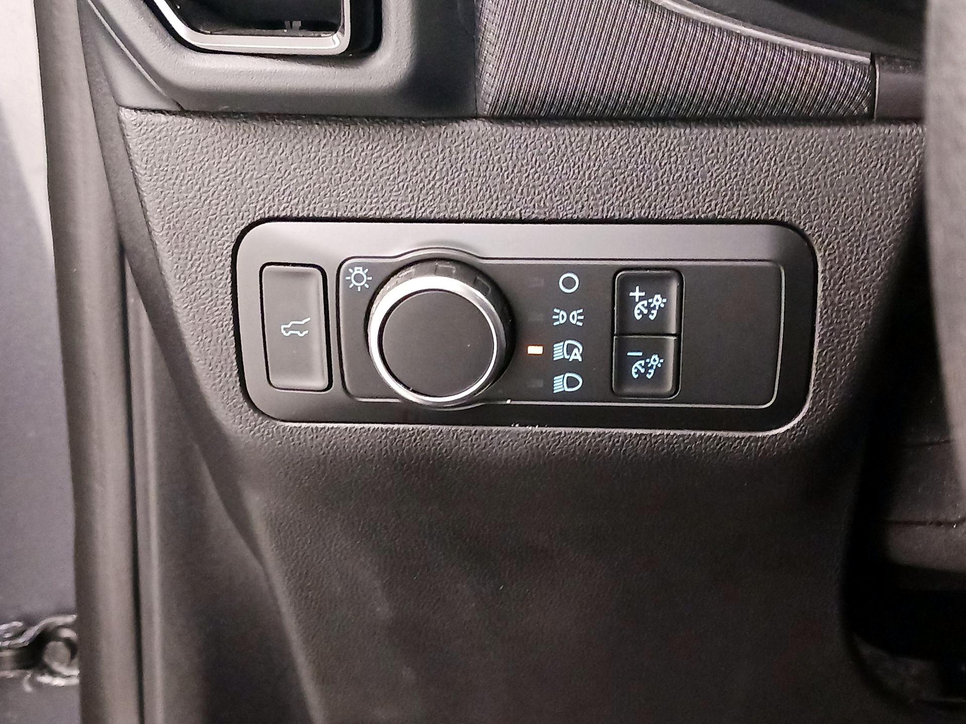 Thumbnail: 2021 Ford Bronco Sport - 13