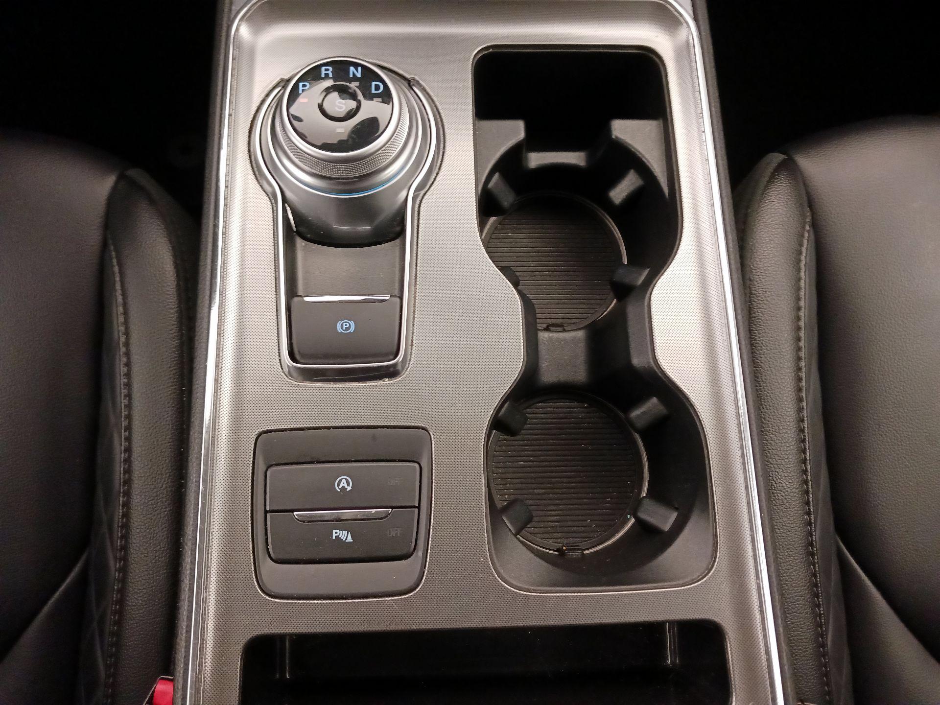 Thumbnail: 2024 Ford Edge - 17