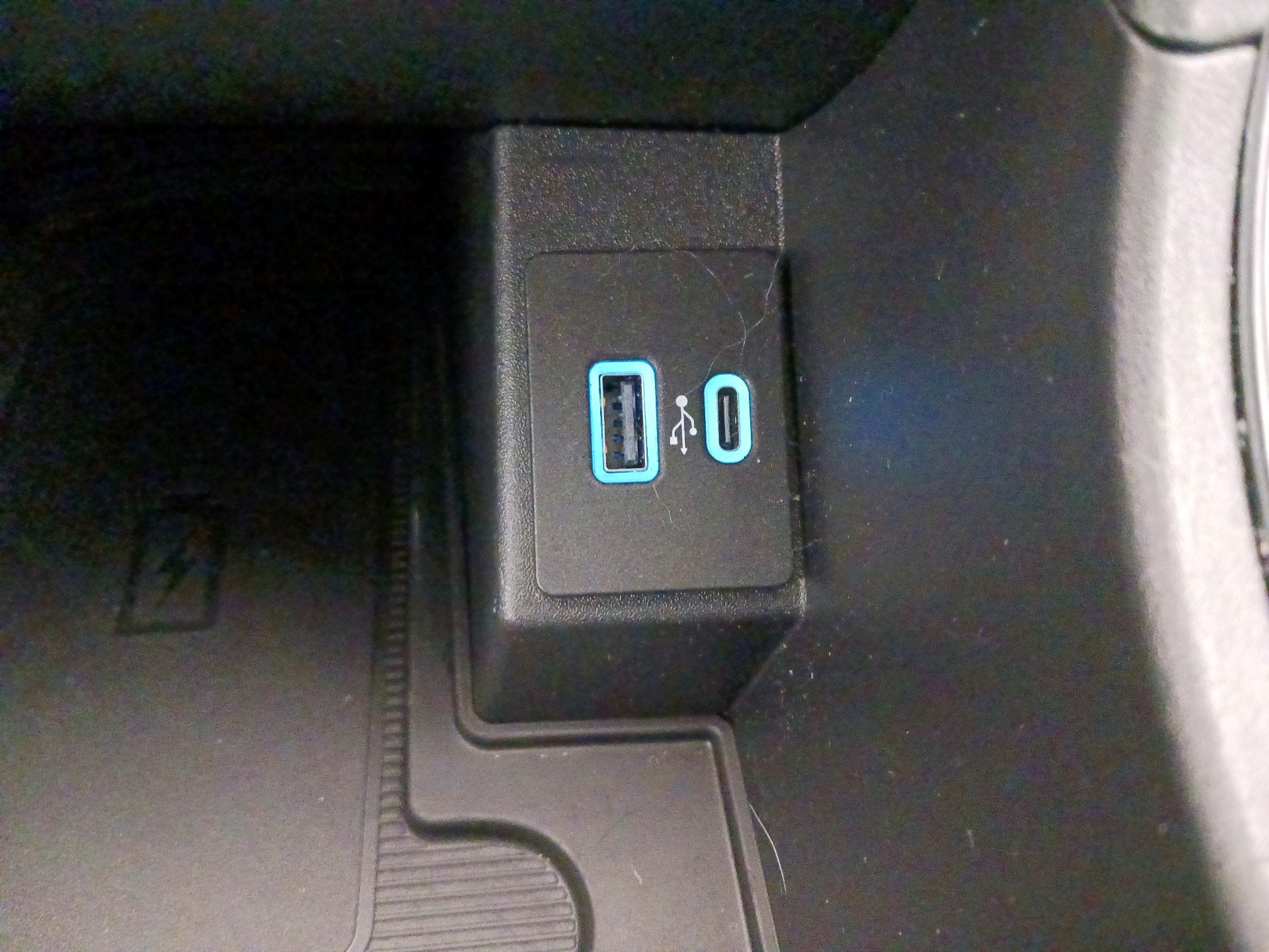 Thumbnail: 2024 Ford Edge - 18