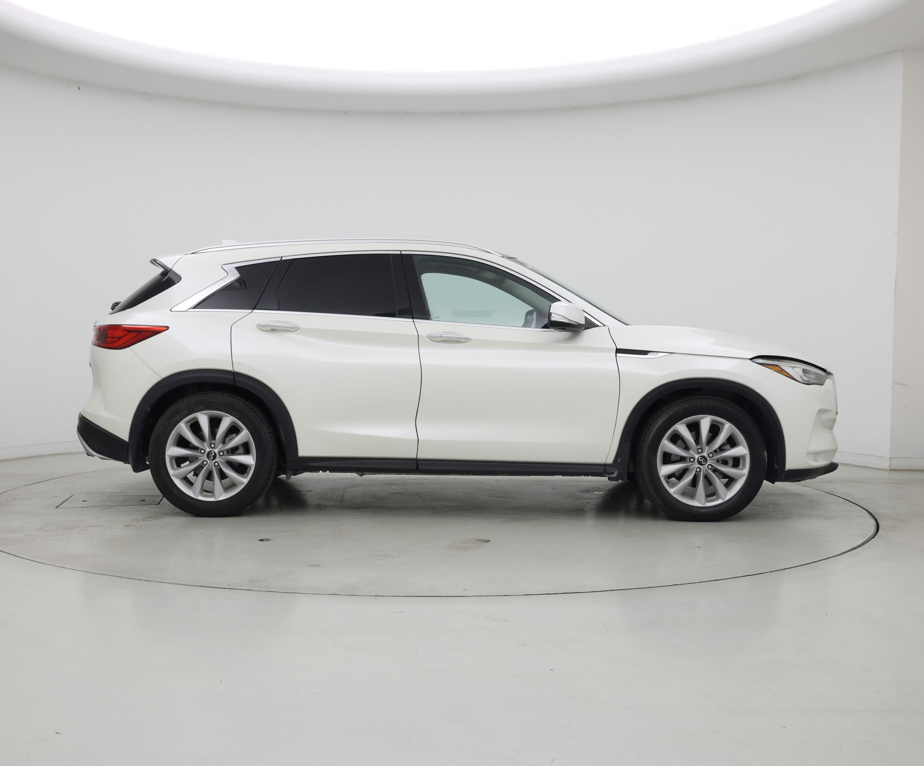 Thumbnail: 2019 INFINITI QX50 - 7