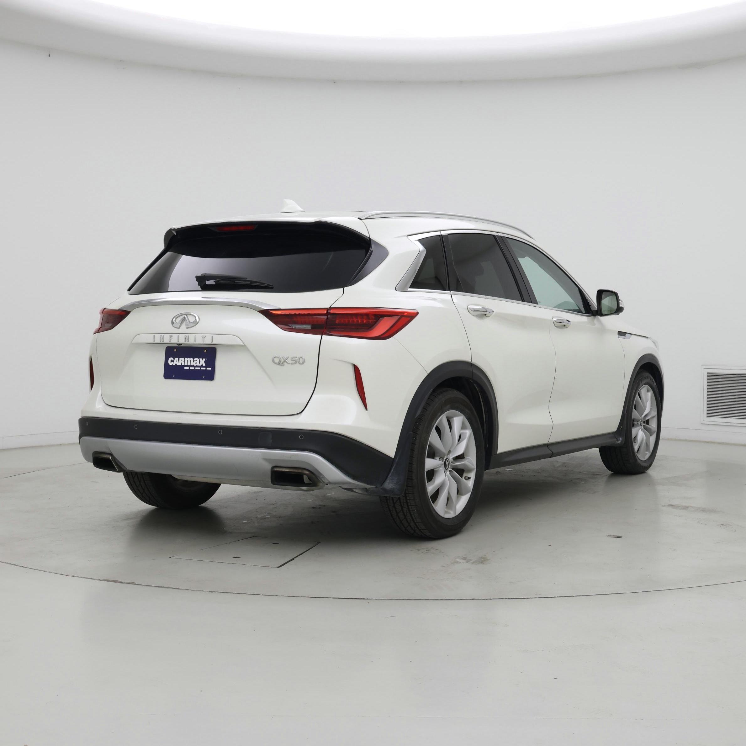 Thumbnail: 2019 INFINITI QX50 - 8