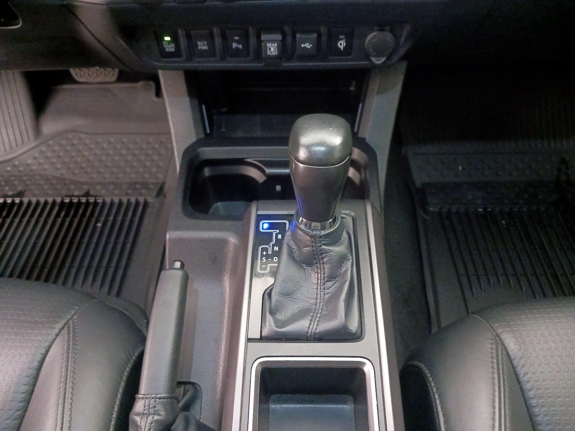 Thumbnail: 2023 Toyota Tacoma - 18