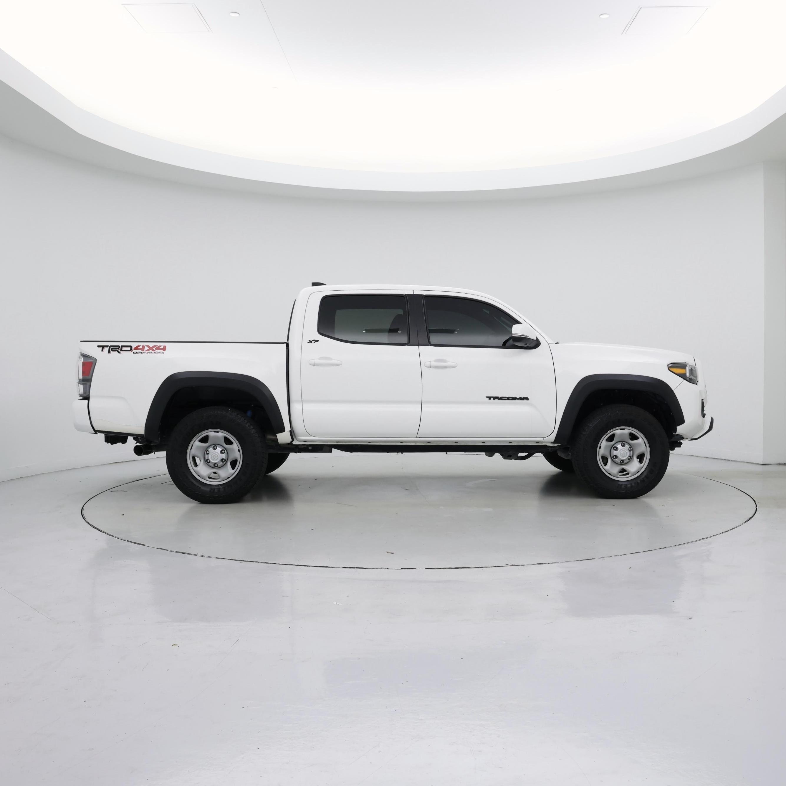 Thumbnail: 2023 Toyota Tacoma - 7