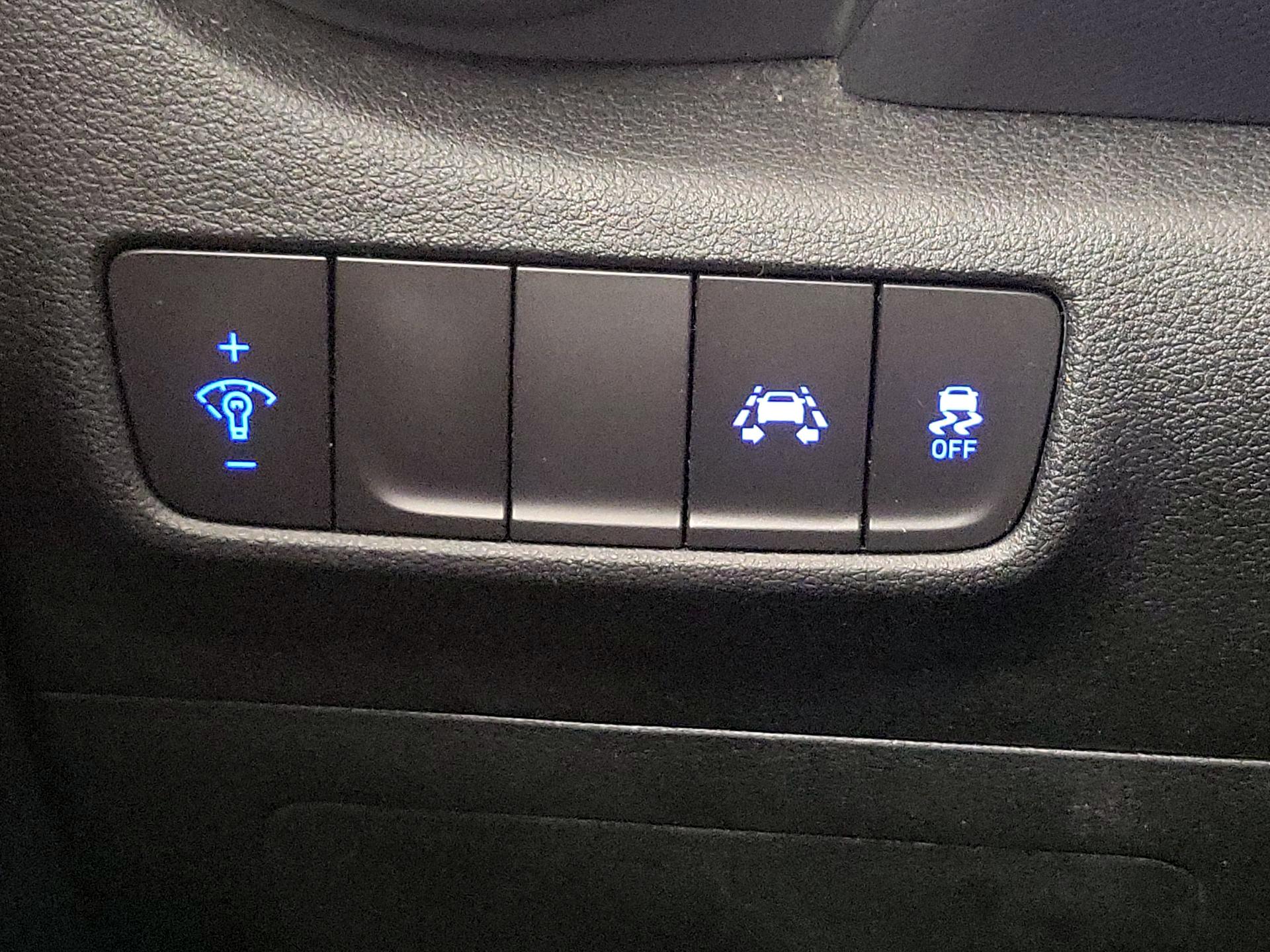 Thumbnail: 2019 Hyundai Kona - 13