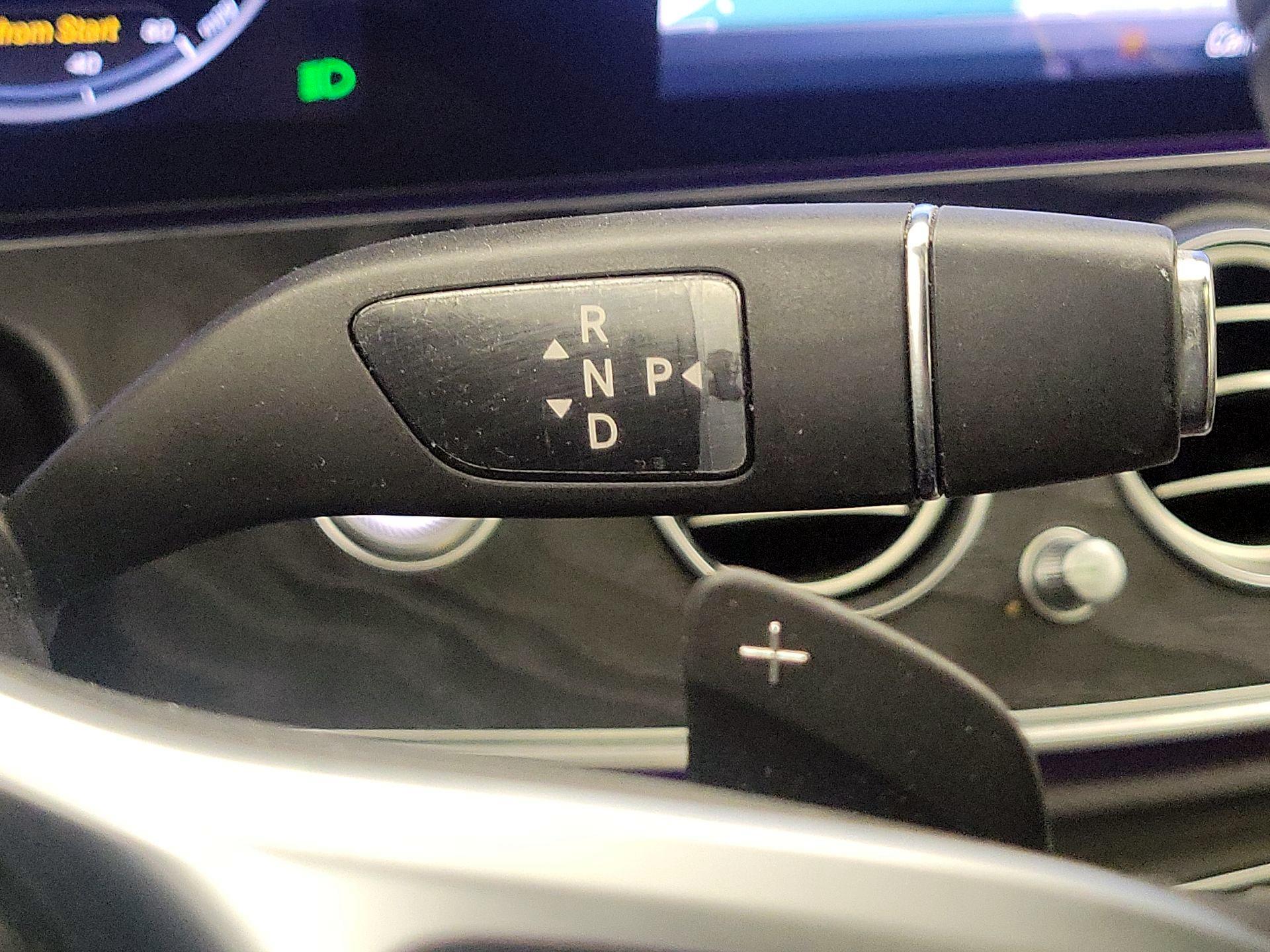 Thumbnail: 2020 Mercedes-Benz E-Class - 18