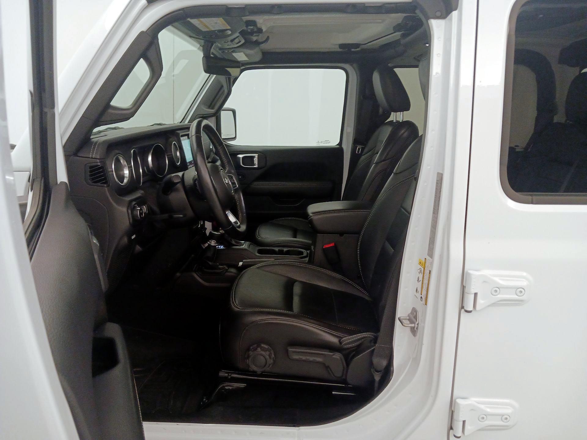 Thumbnail: 2020 Jeep Gladiator - 11