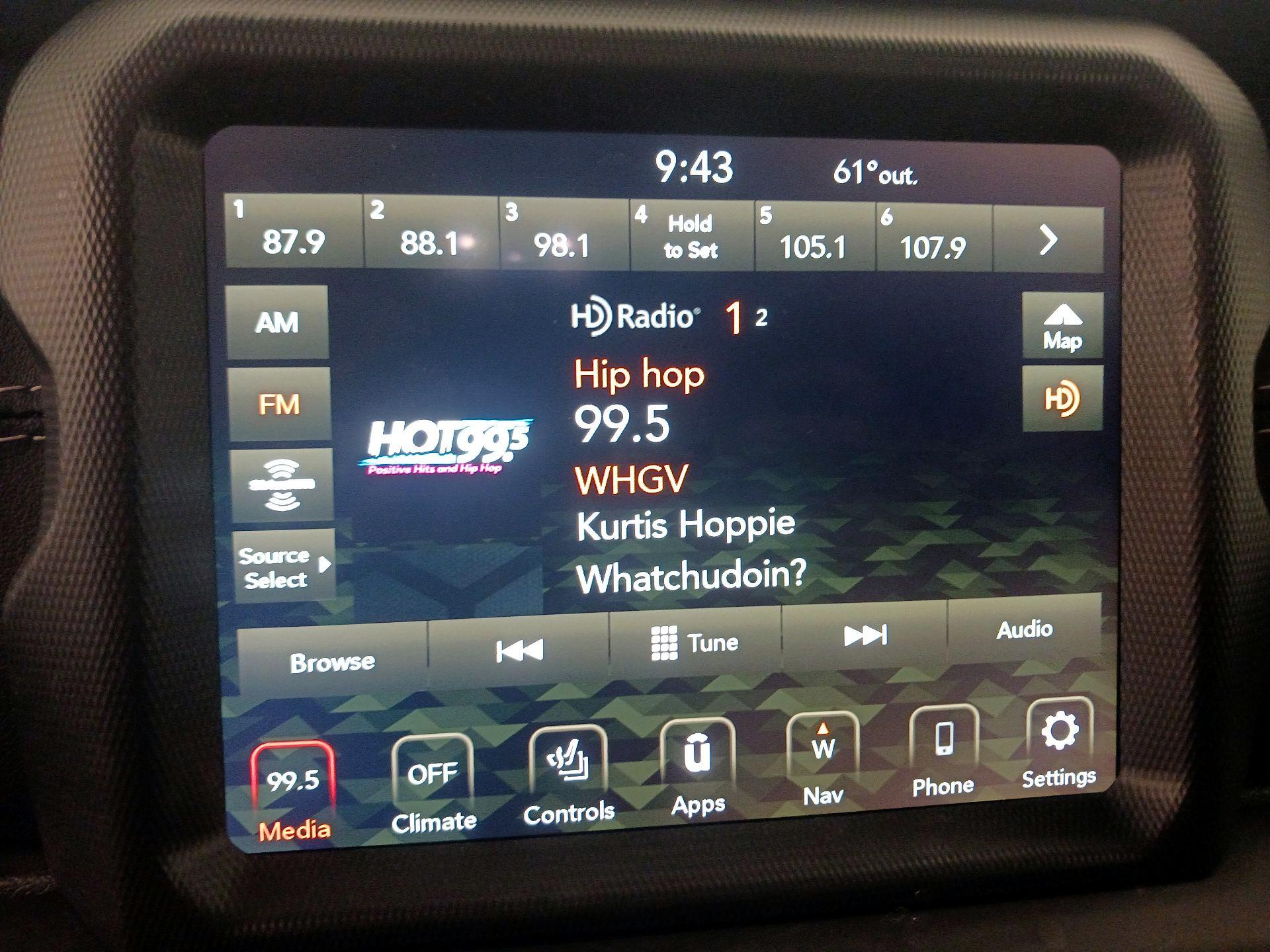 Thumbnail: 2020 Jeep Gladiator - 16