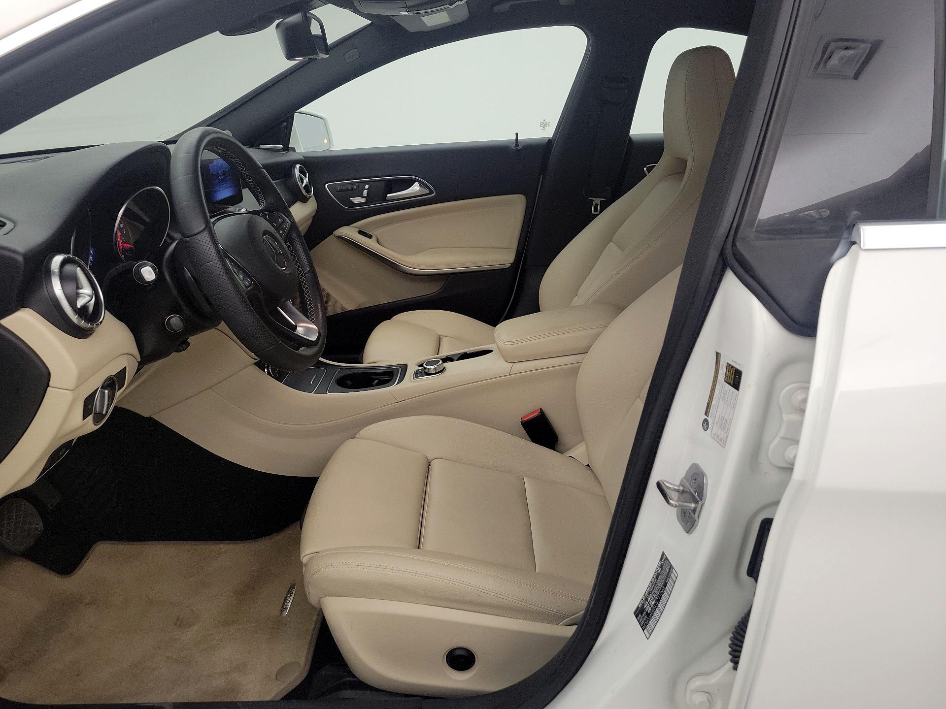 Thumbnail: 2019 Mercedes-Benz CLA - 11