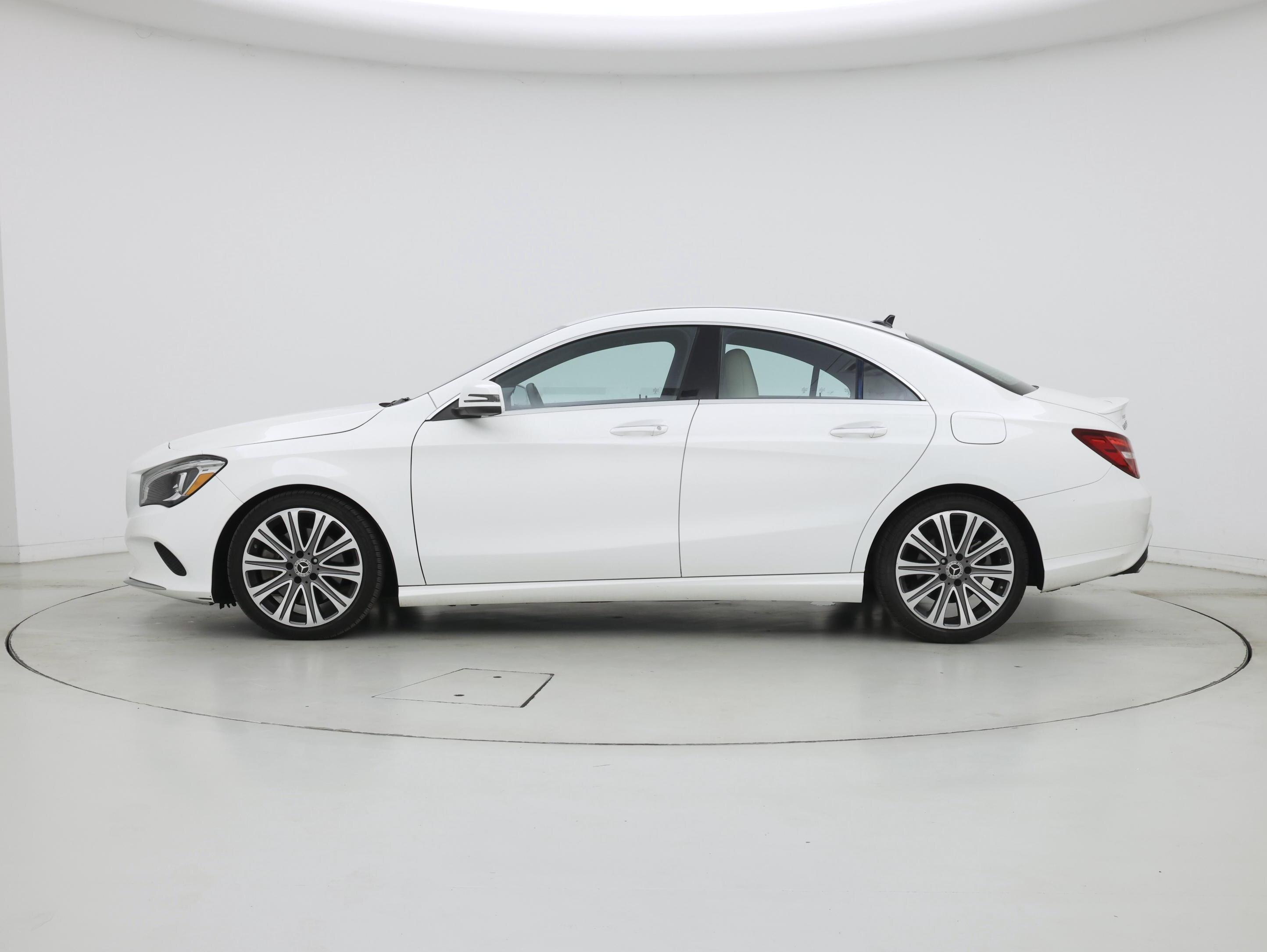 Thumbnail: 2019 Mercedes-Benz CLA - 3