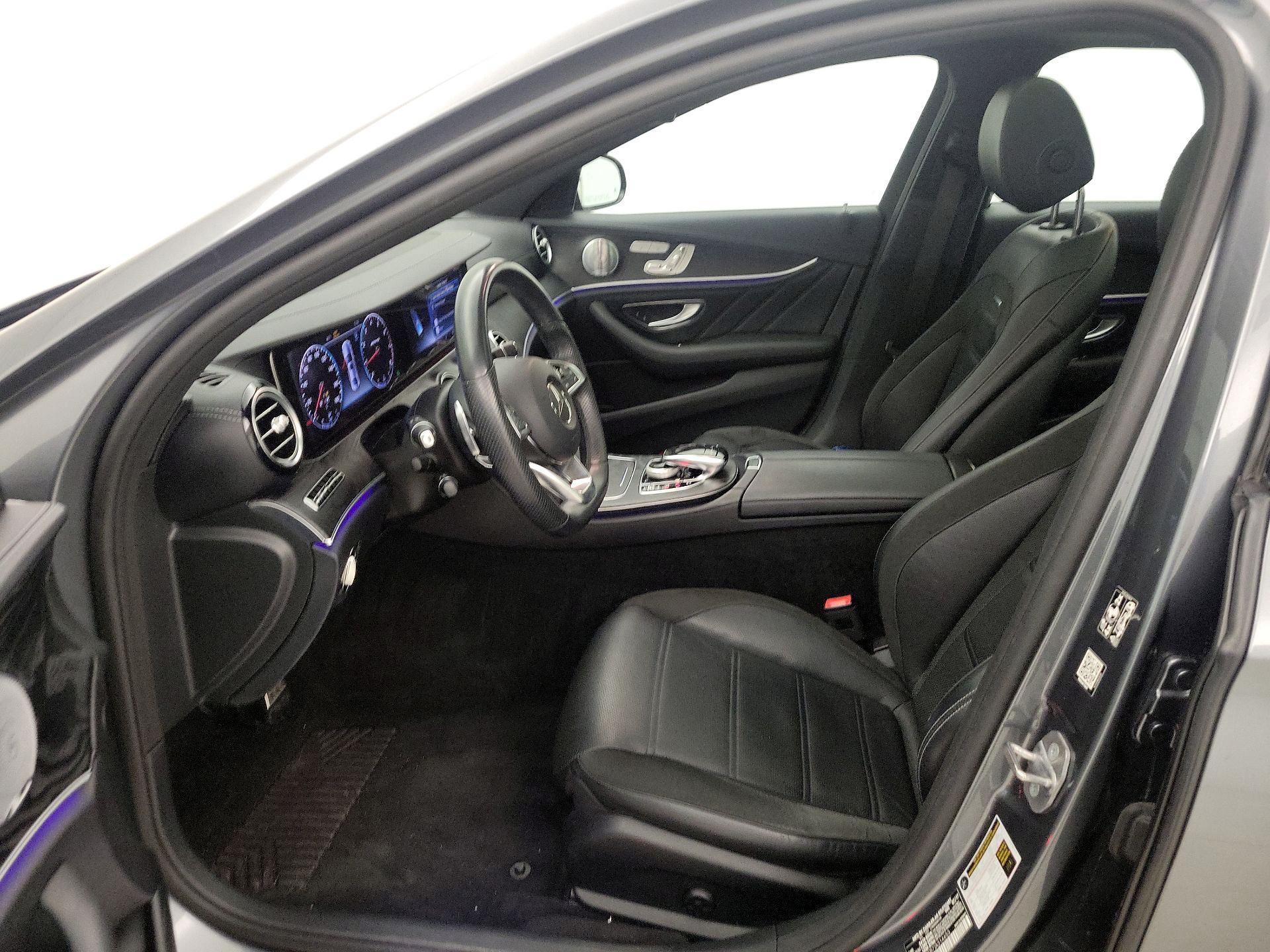 Thumbnail: 2018 Mercedes-Benz E-Class - 11