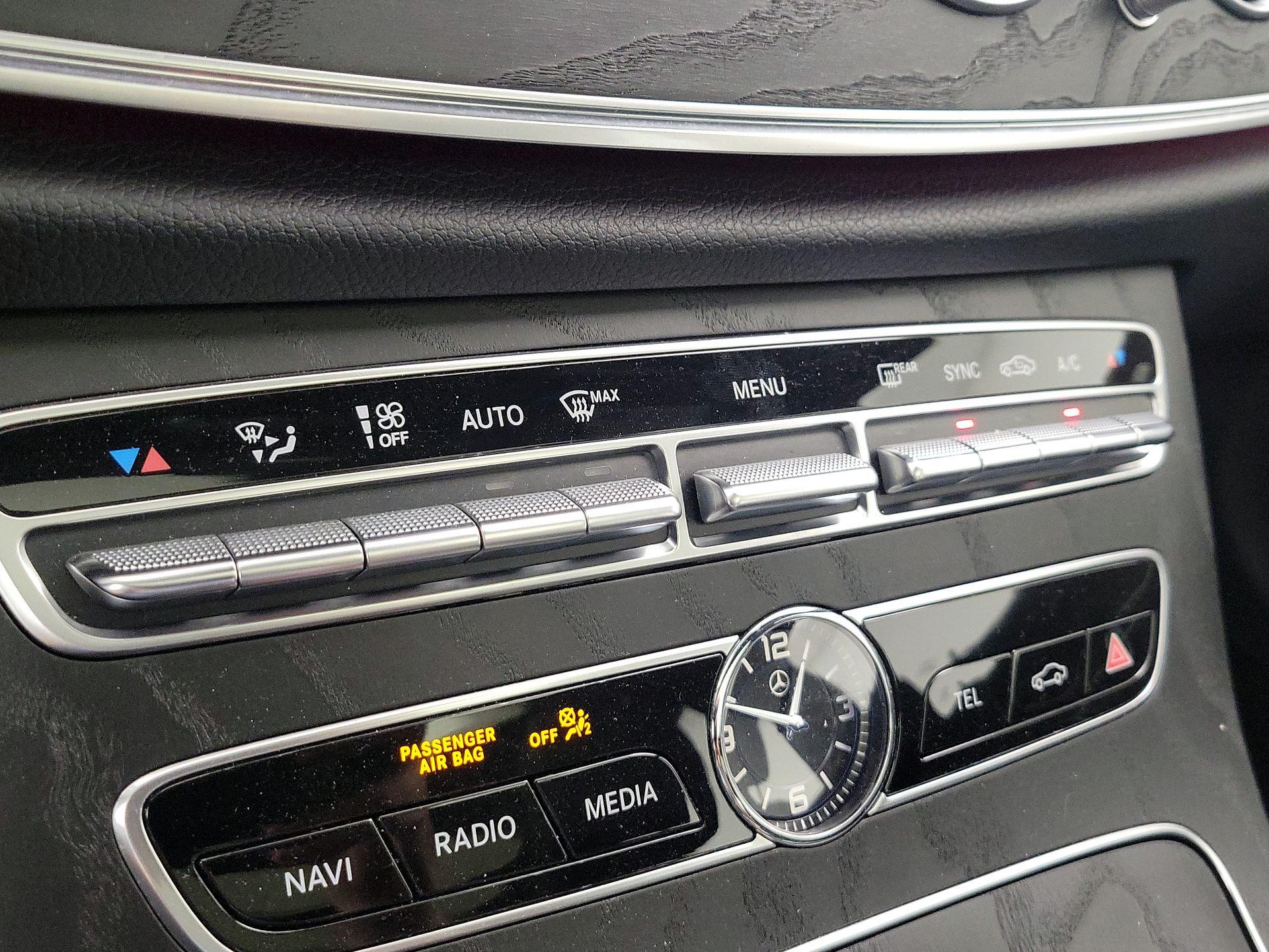 Thumbnail: 2018 Mercedes-Benz E-Class - 16