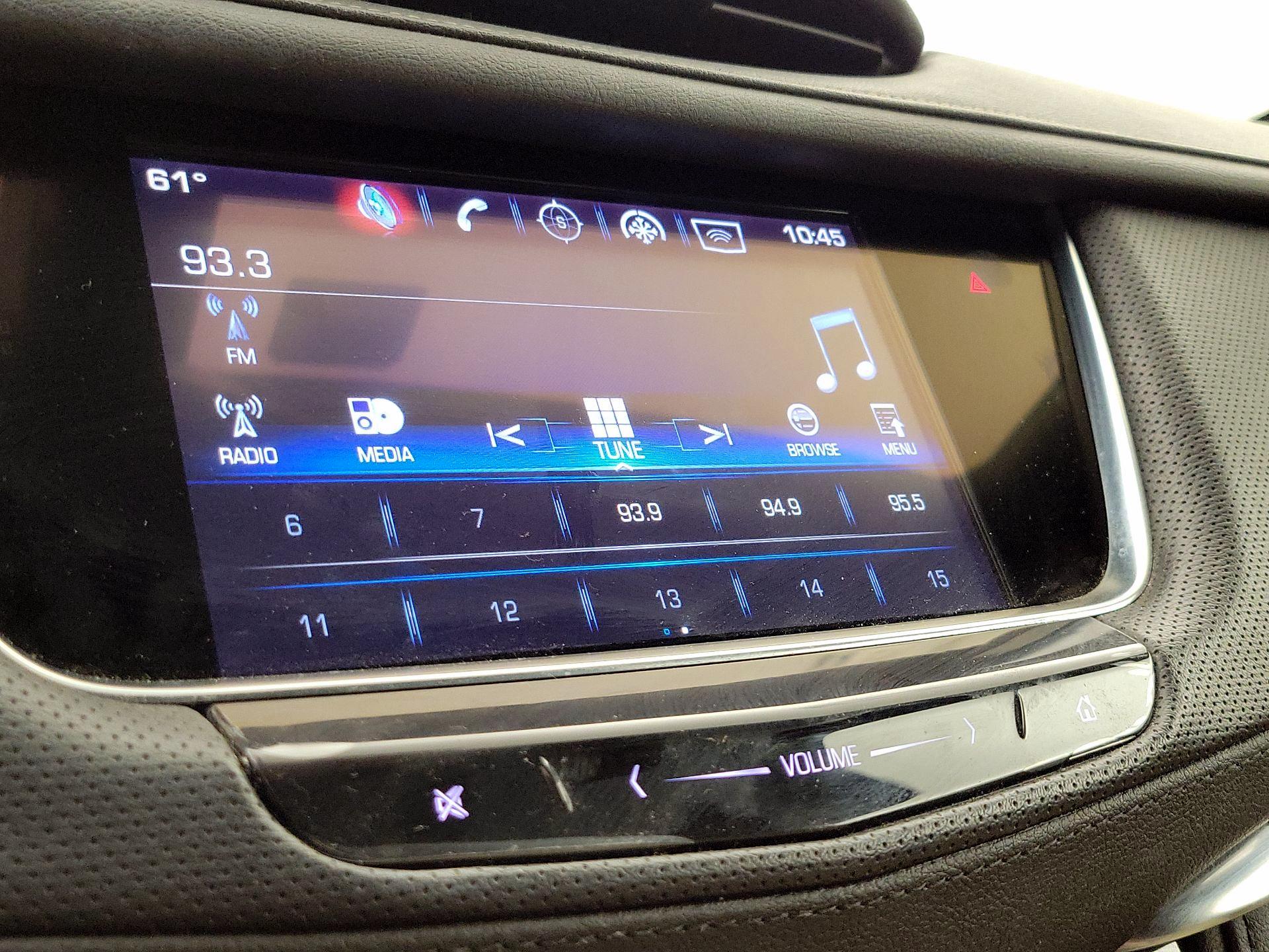 Thumbnail: 2017 Cadillac XT5 - 15