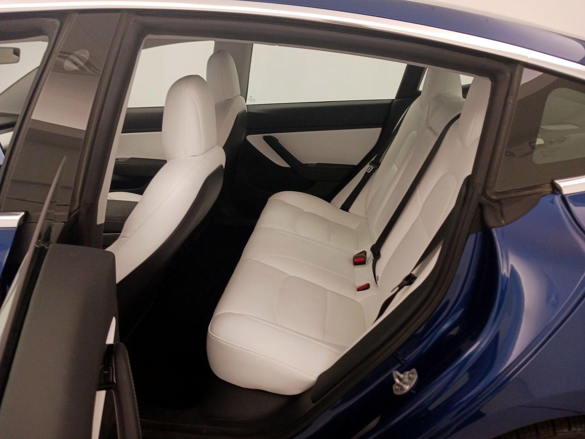 Thumbnail: 2020 Tesla Model 3 - 20