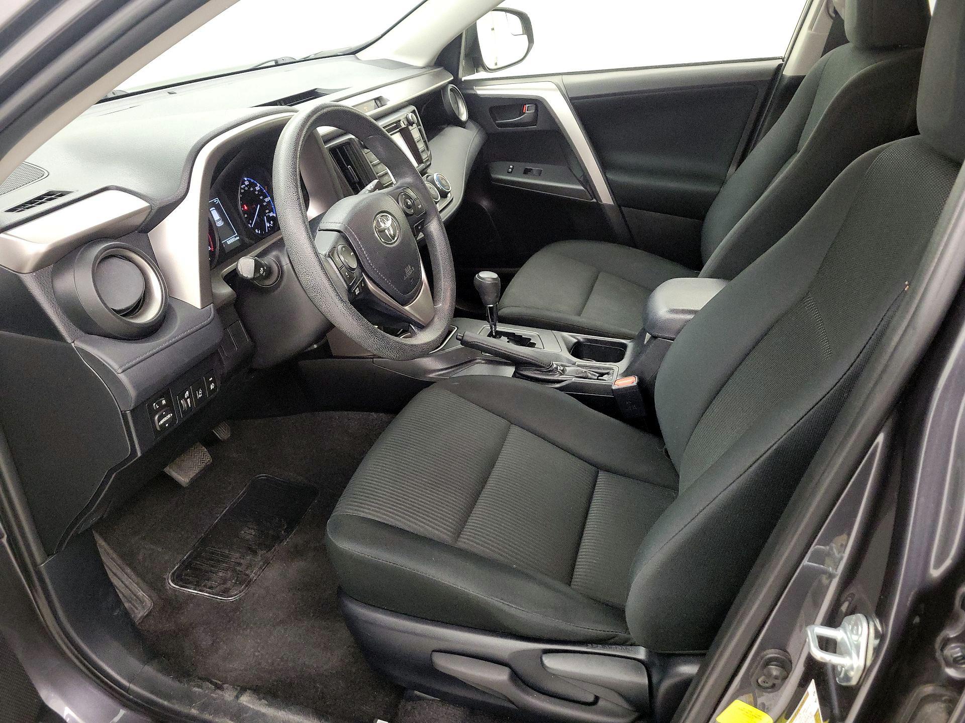 Thumbnail: 2017 Toyota RAV4 - 11