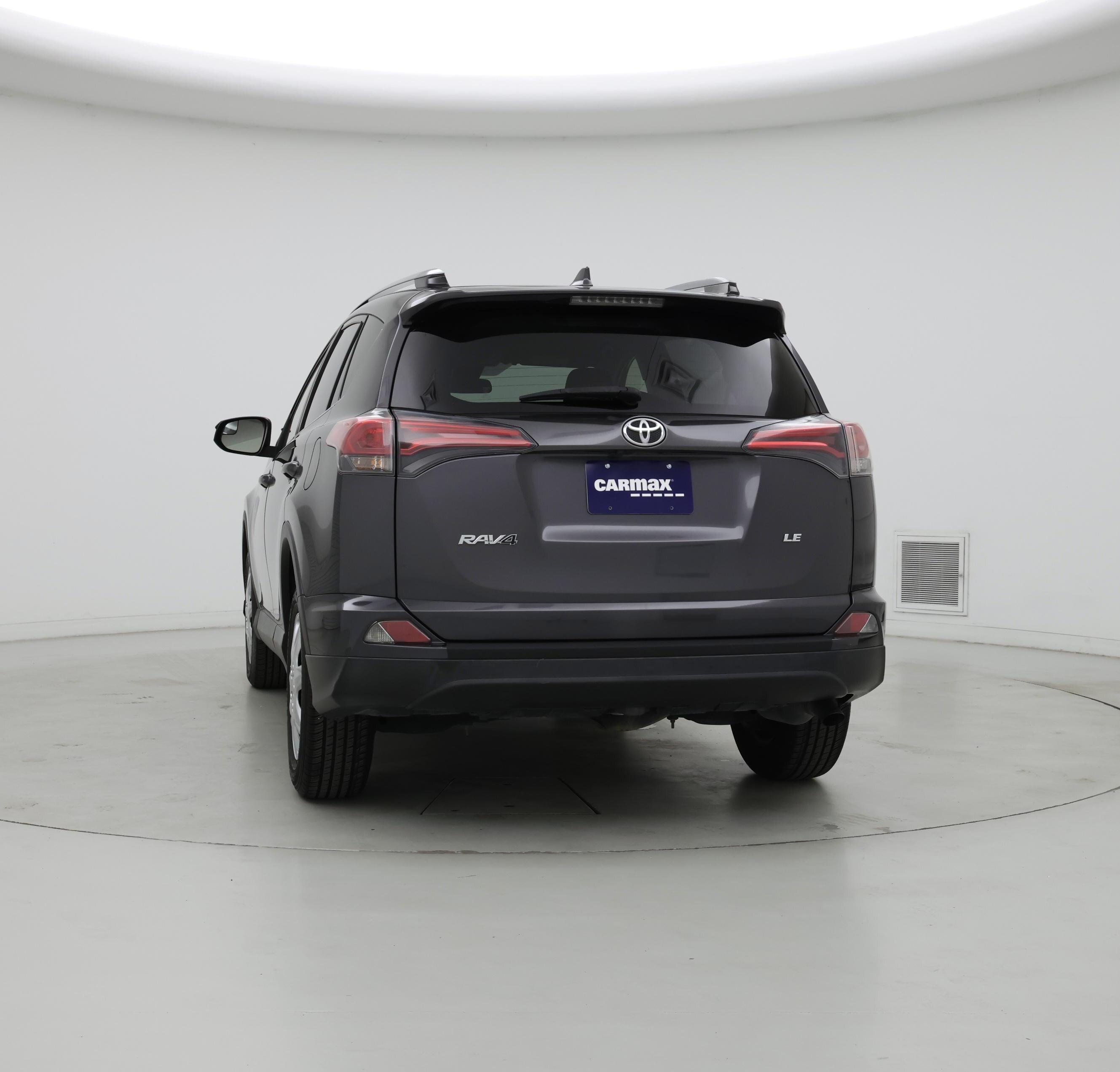 Thumbnail: 2017 Toyota RAV4 - 6