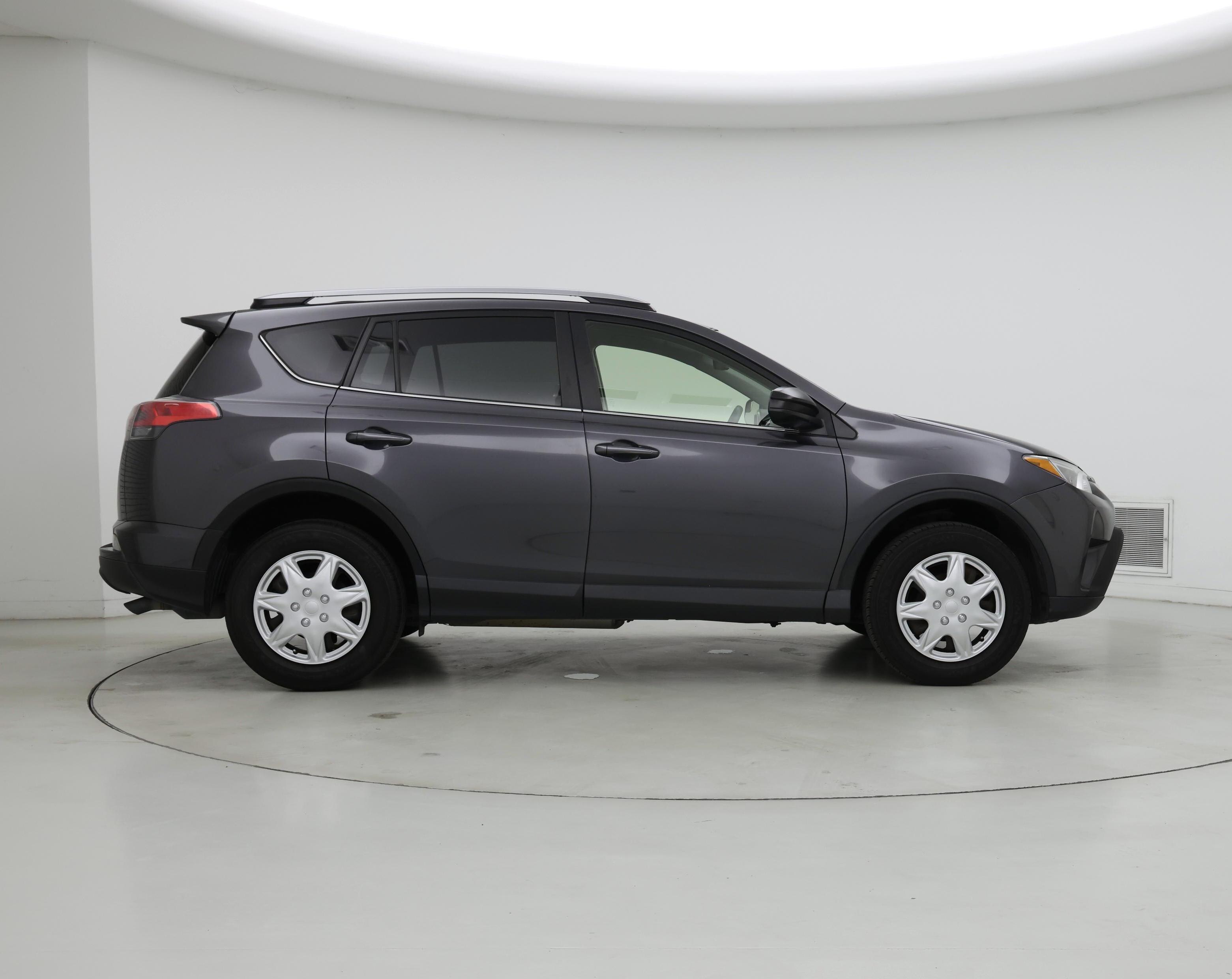 Thumbnail: 2017 Toyota RAV4 - 7