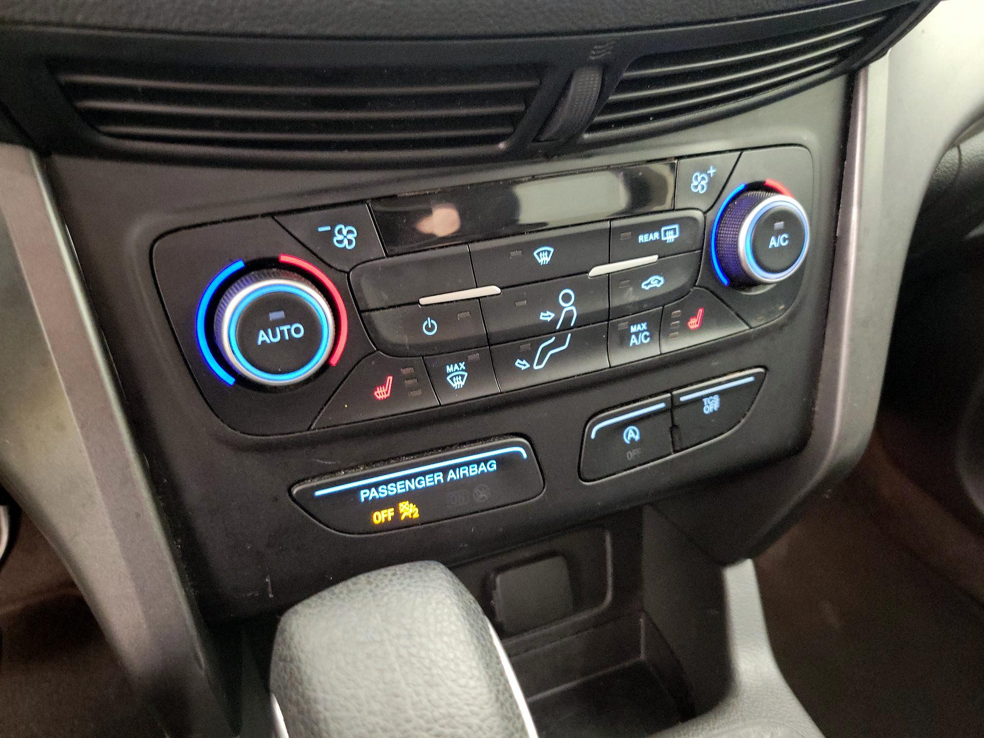 Thumbnail: 2018 Ford Escape - 16