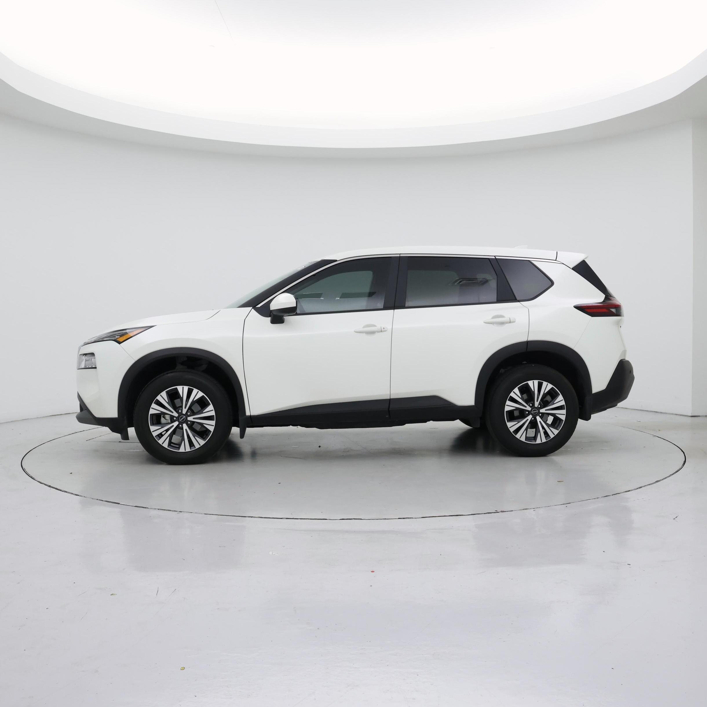 Thumbnail: 2023 Nissan Rogue - 3