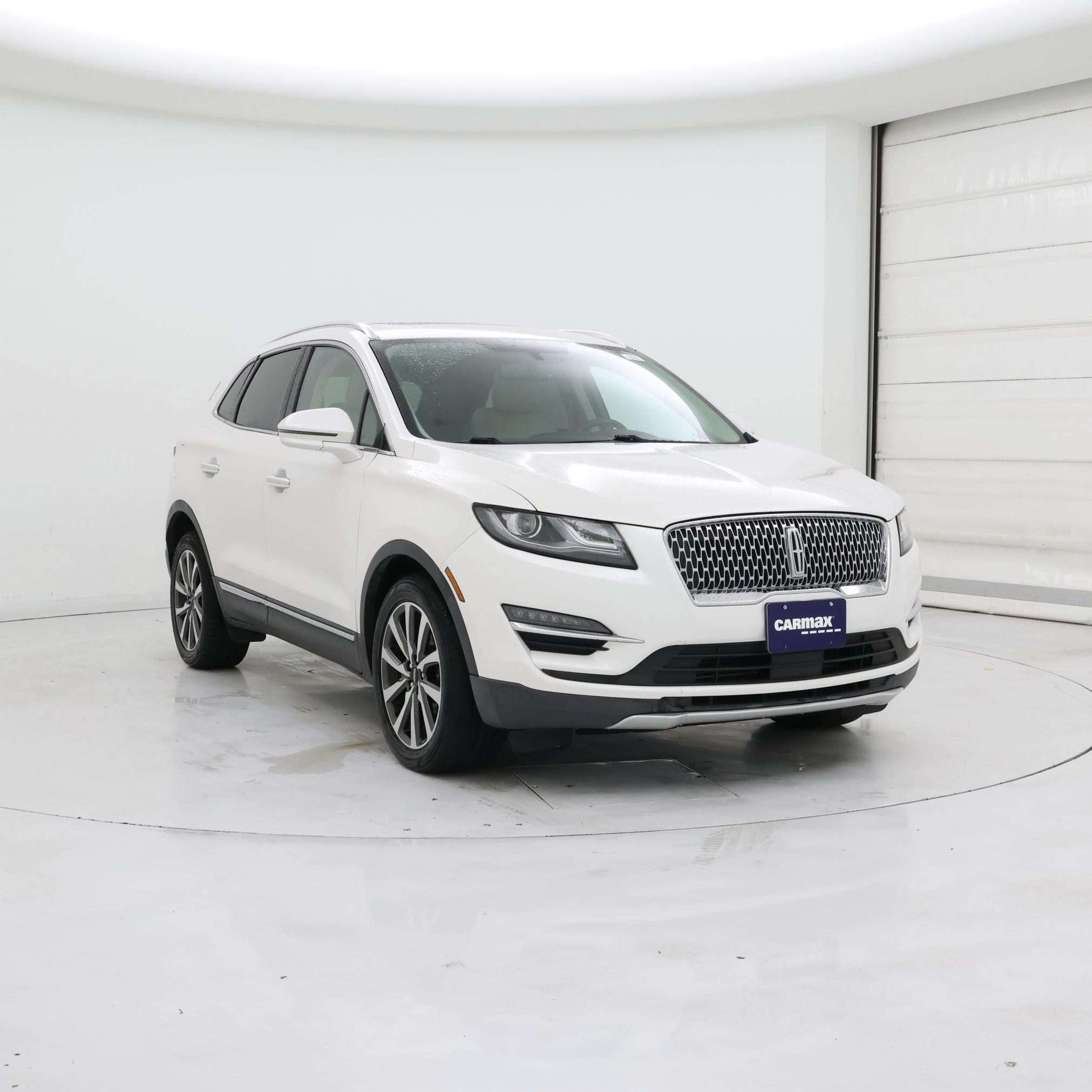 White 2019 Lincoln MKC Reserve FWD SUV / Crossover Front-Wheel Drive Automatic