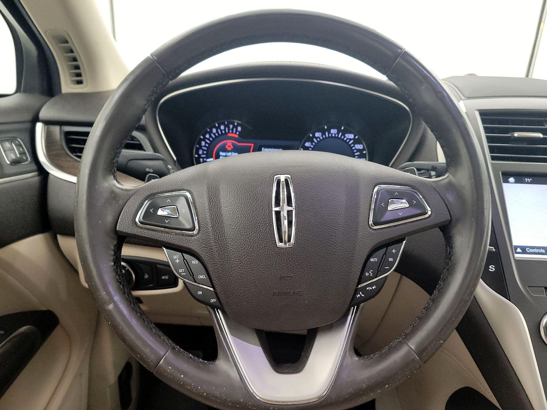 Thumbnail: 2019 Lincoln MKC - 10