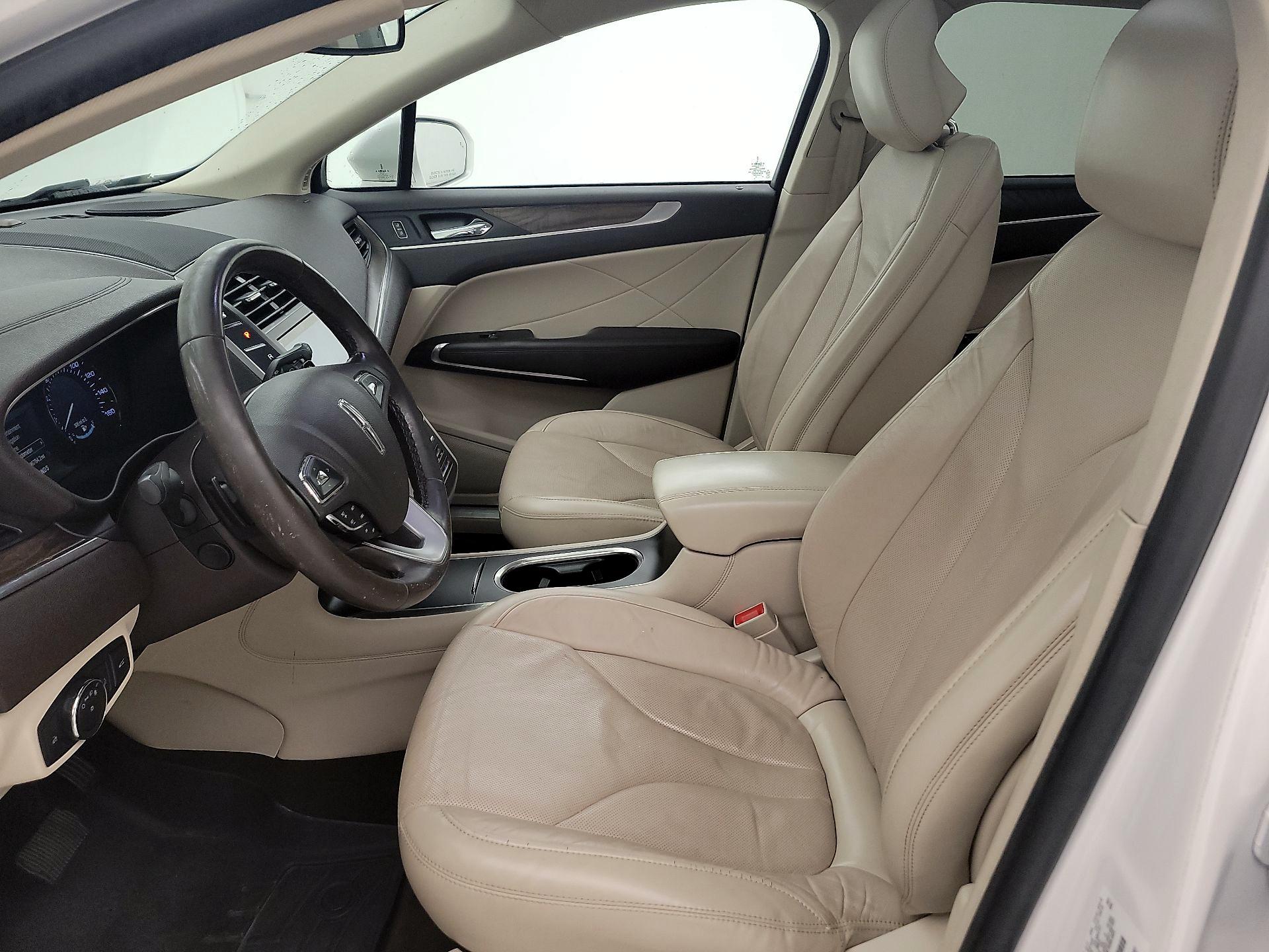 Thumbnail: 2019 Lincoln MKC - 11