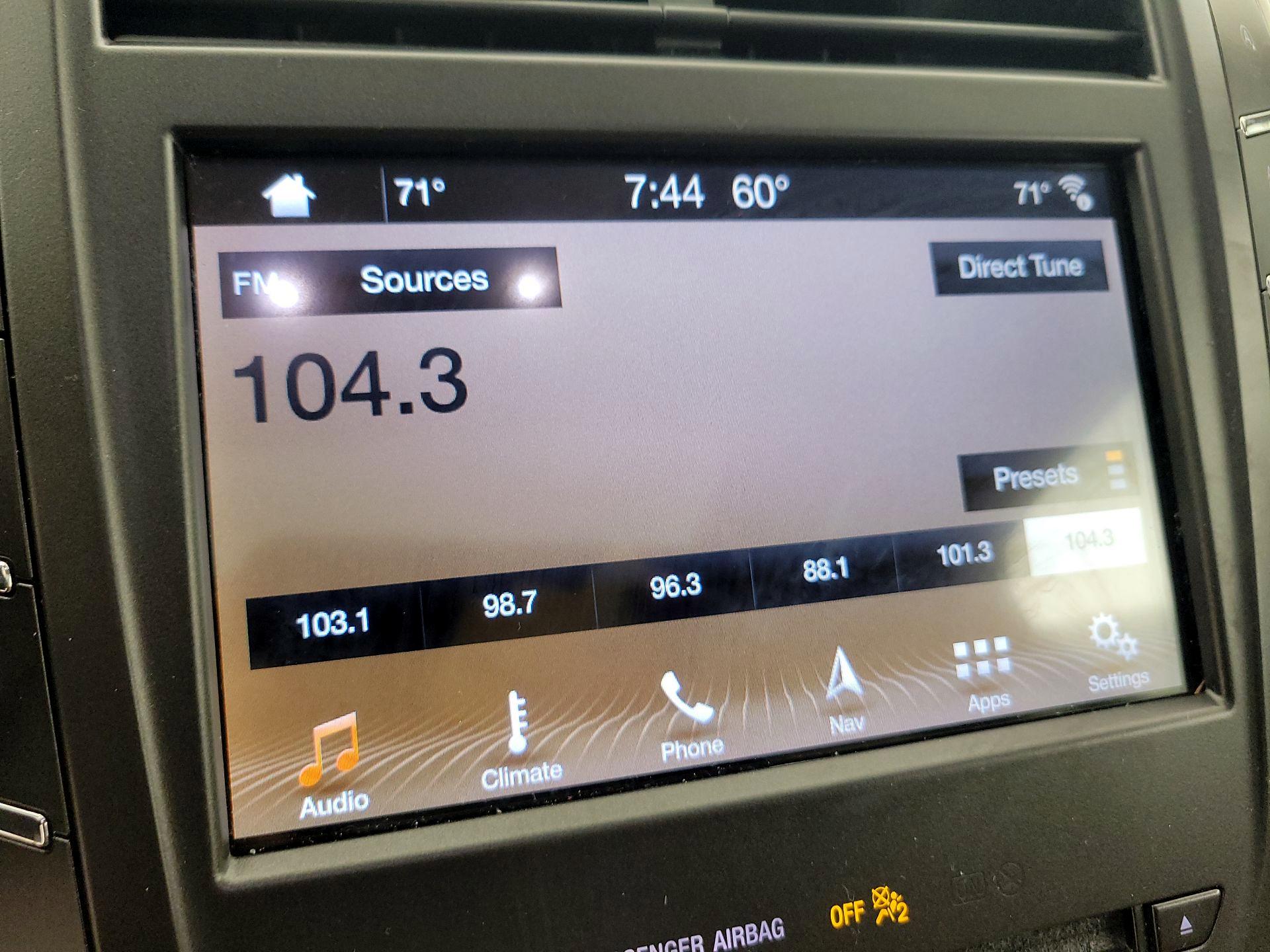 Thumbnail: 2019 Lincoln MKC - 16