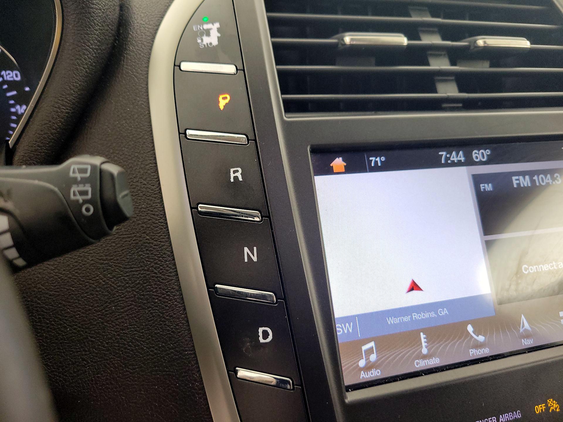 Thumbnail: 2019 Lincoln MKC - 18