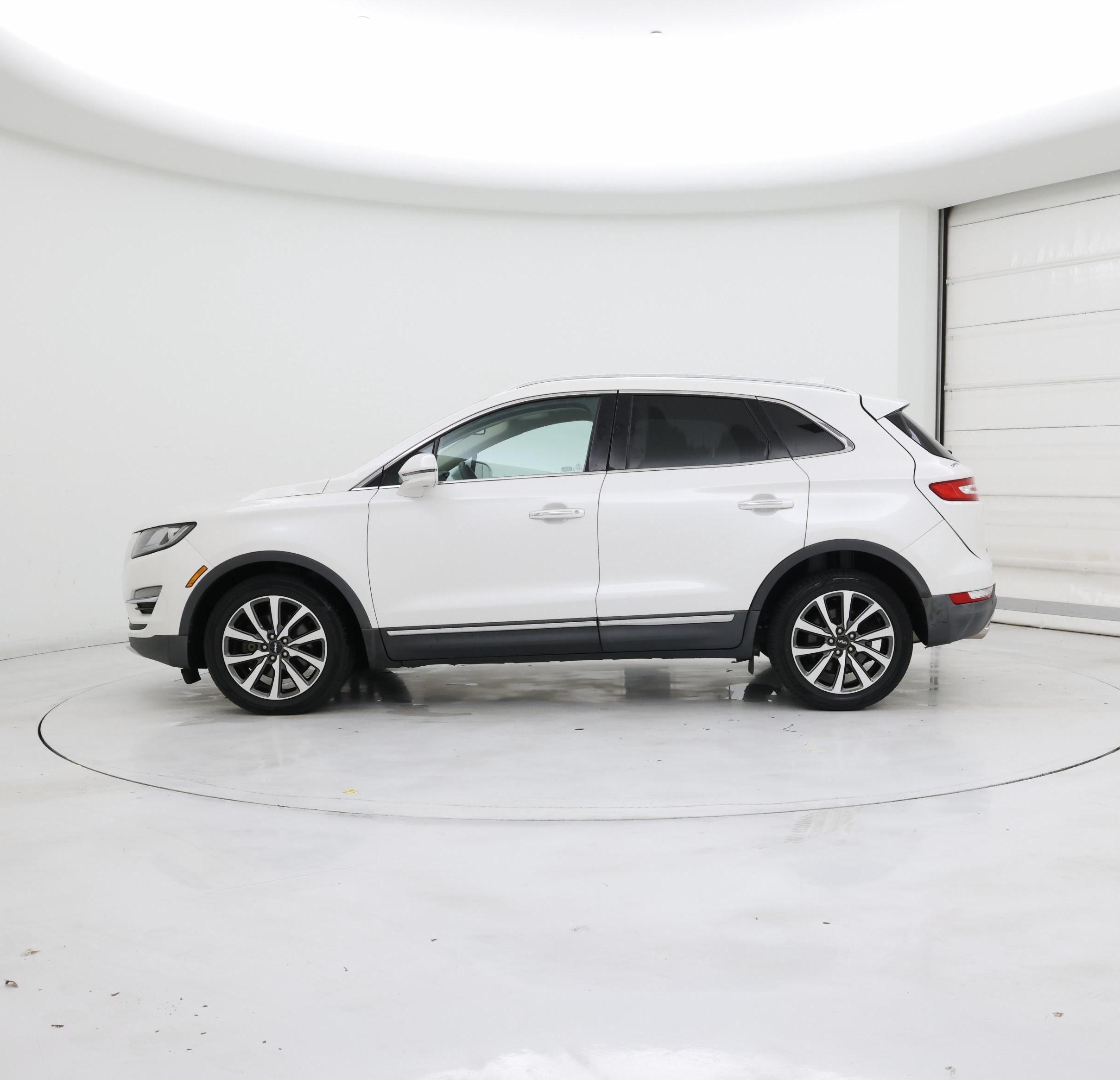 Thumbnail: 2019 Lincoln MKC - 3